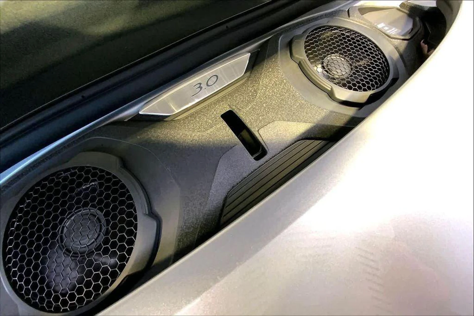 mph020_1773110138_5_V_Pe_Eau_Sxeqed_Liqm_Ic7_Y6dotg_7c78504d13