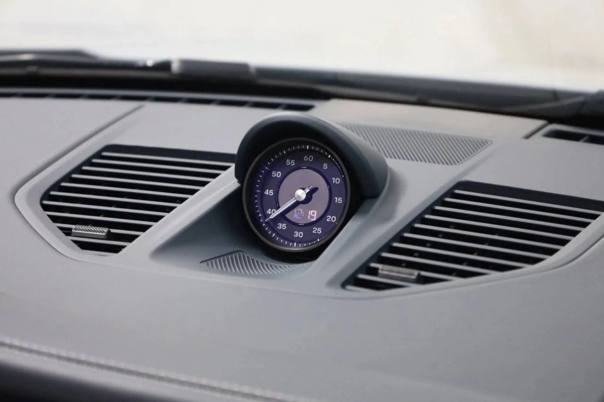 mph020_177410462_f55a55a4afae27d8e8eeabdb8a6b0c42_caee8b0392