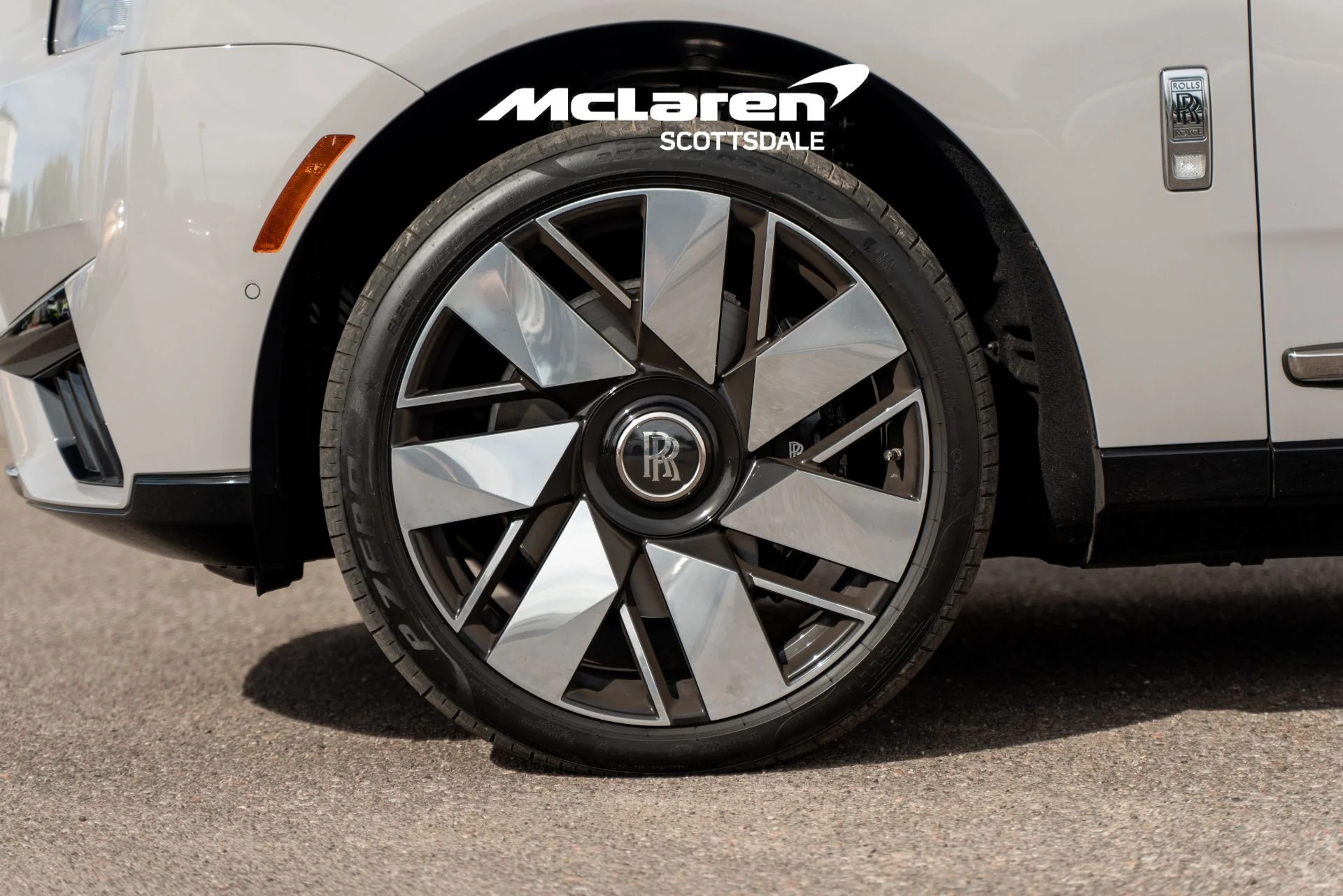 mph020_1777853882_Used_2025_Rolls_Royce_CULLINAN_1762551251_b9db6951be