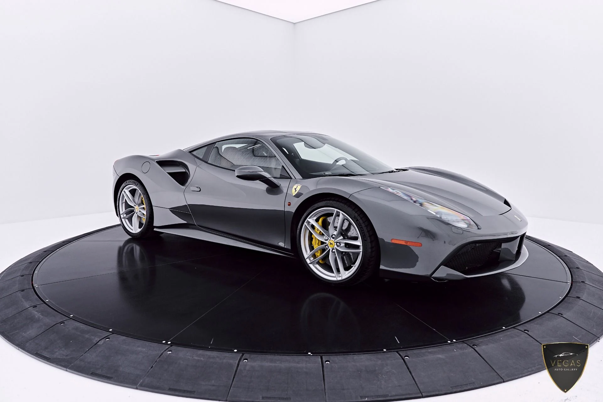 mph020_1779035157_Used_2018_Ferrari_488_GTB_Base_1783498162_3e26493fad