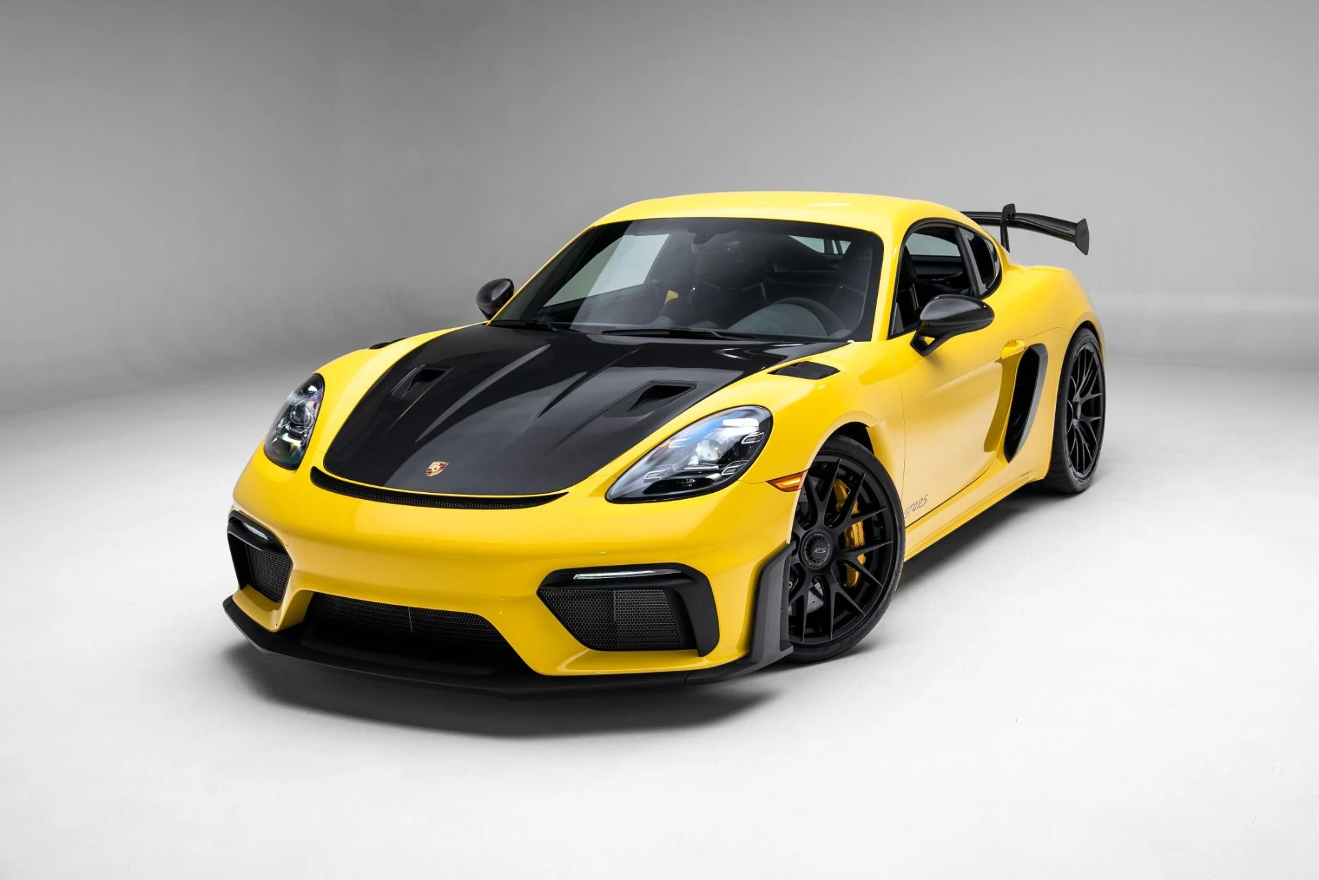 mph020_1779975183_Used_2024_Porsche_718_Cayman_GT_4_RS_1775511445_c6a40a1a92