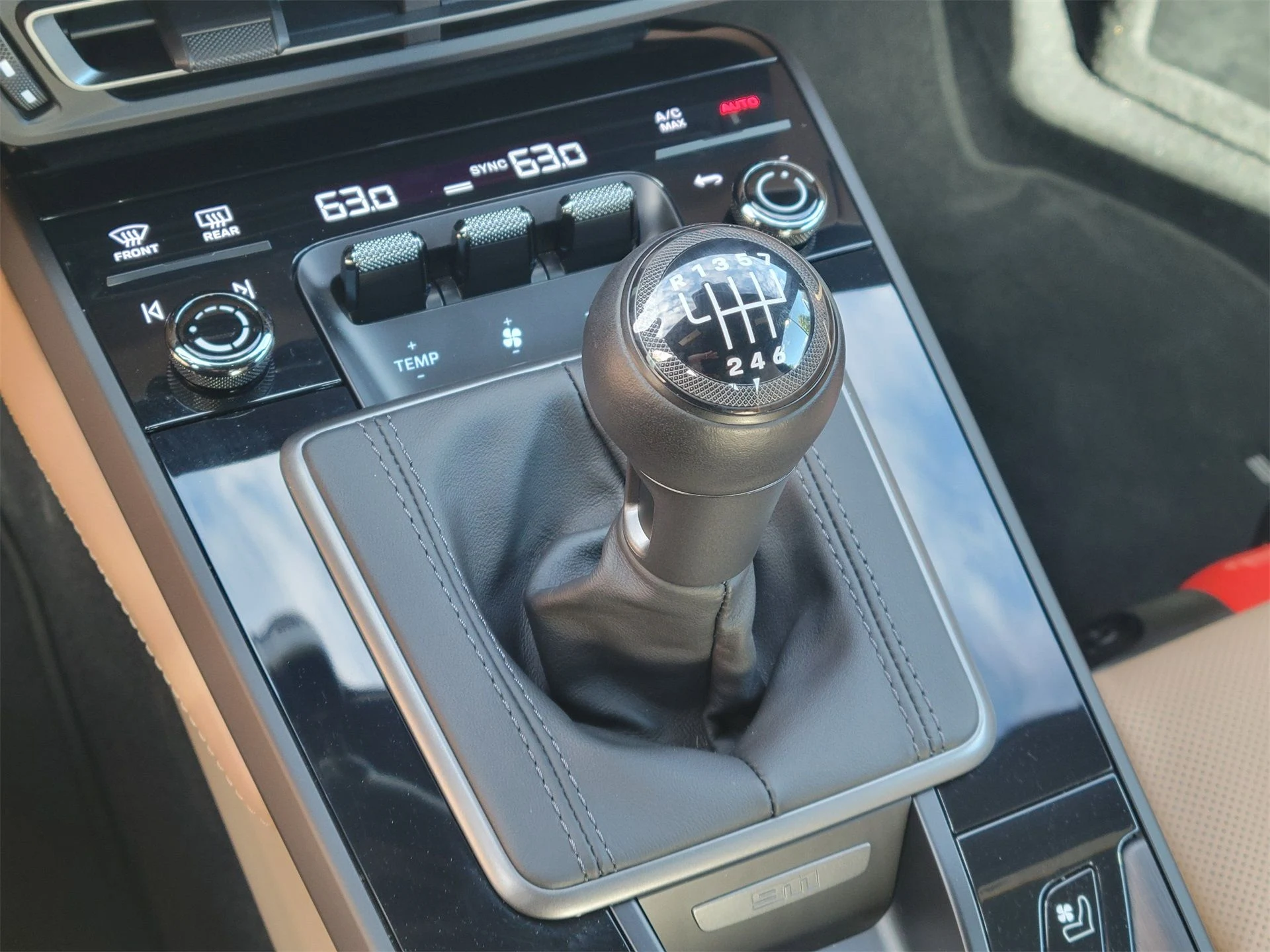 mph020_1789062609_0bcedf198d2c2456b3013f854ee7448f_da286c20ae