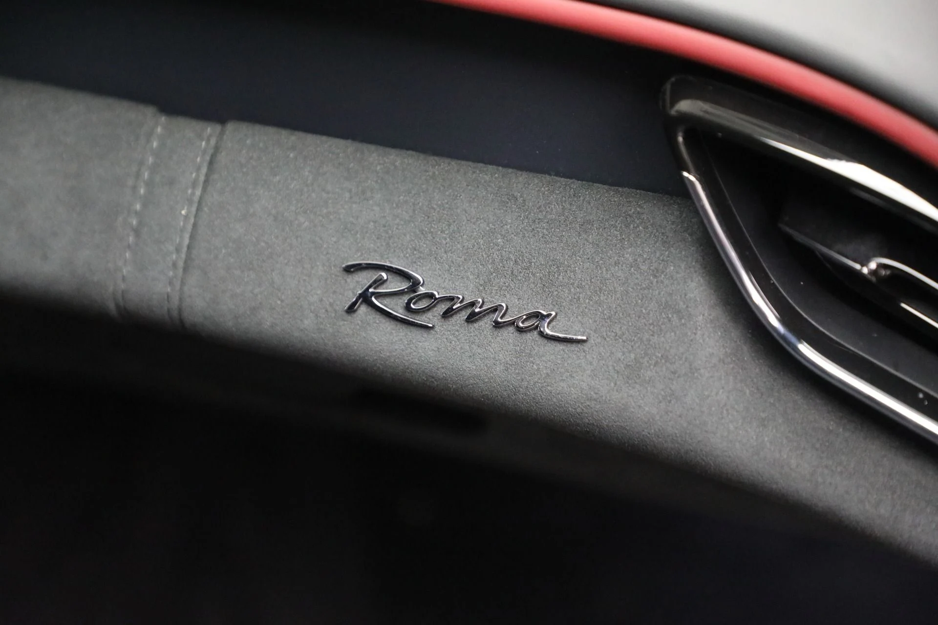 mph020_178915091_Used_2021_Ferrari_Roma_1763160293_0d7effd036