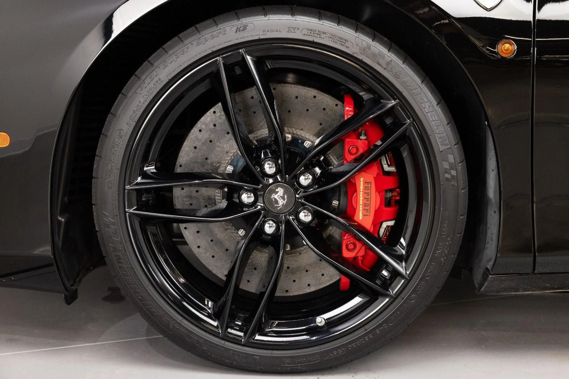 mph020_1793810933_Used_2017_Ferrari_488_Spider_1787836758_f828cd5d6a