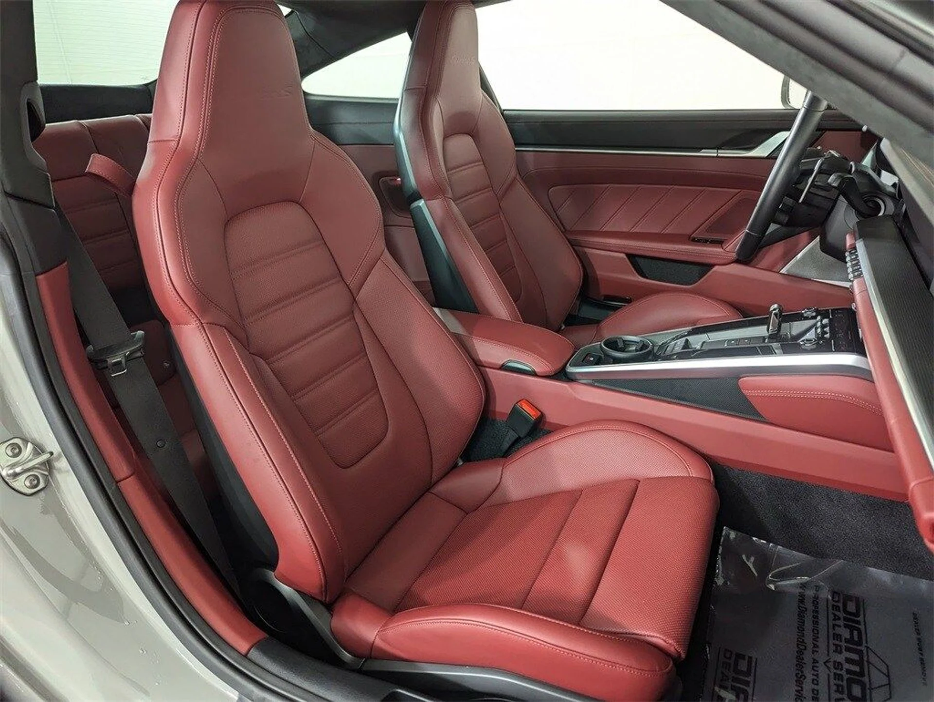 mph020_179668992_c4918b885867a7dd2683c06005d020a2x_42eb633730