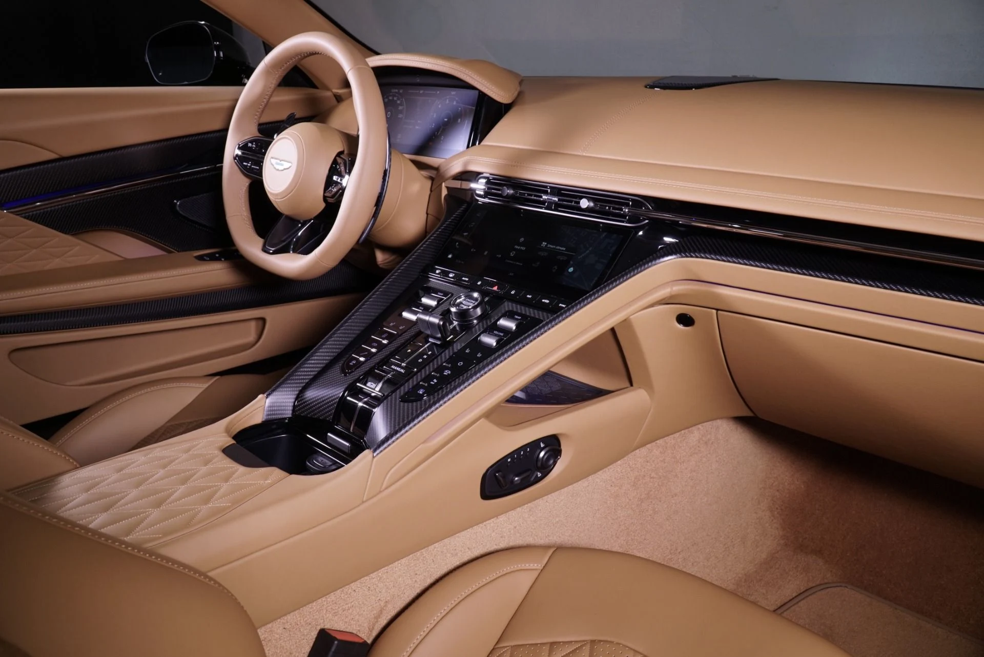 mph020_1813738402_New_2026_Aston_Martin_DB_12_Volante_Volante_1762323175_d89a4bf7c3