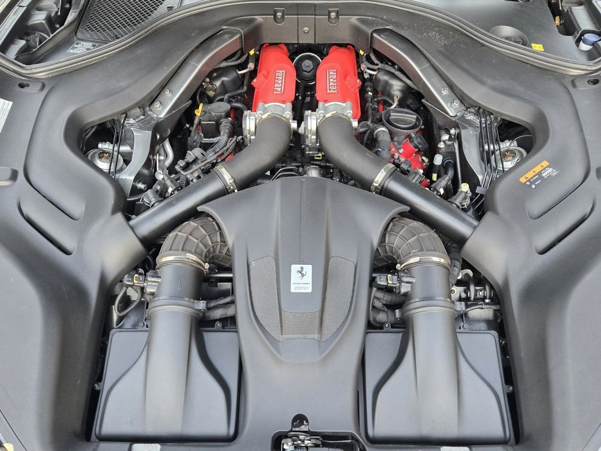 mph020_1814361893_e776a251f890e1483b539fe7a8237828x_5fe0053fbc