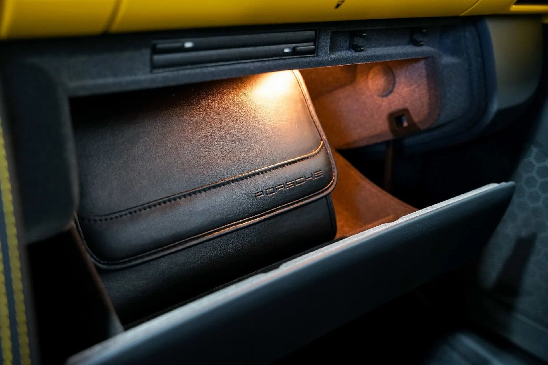 mph020_1817097120_8d04858a1f59b2f044aa0ae047de47b3x_19d39ed96a