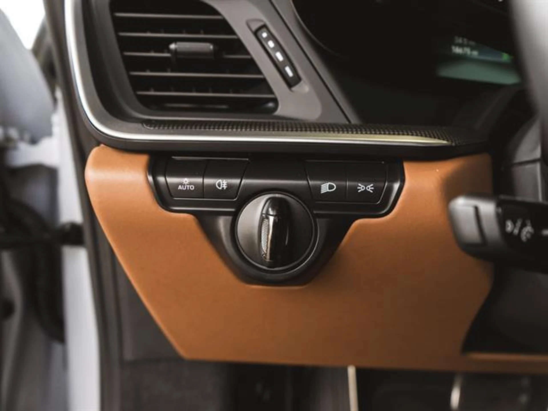 mph020_1824792643_xia5_S_Xvf_R_Qg_Ta_Y_Ru4jun41h_Z3_QE_a9d9af7985