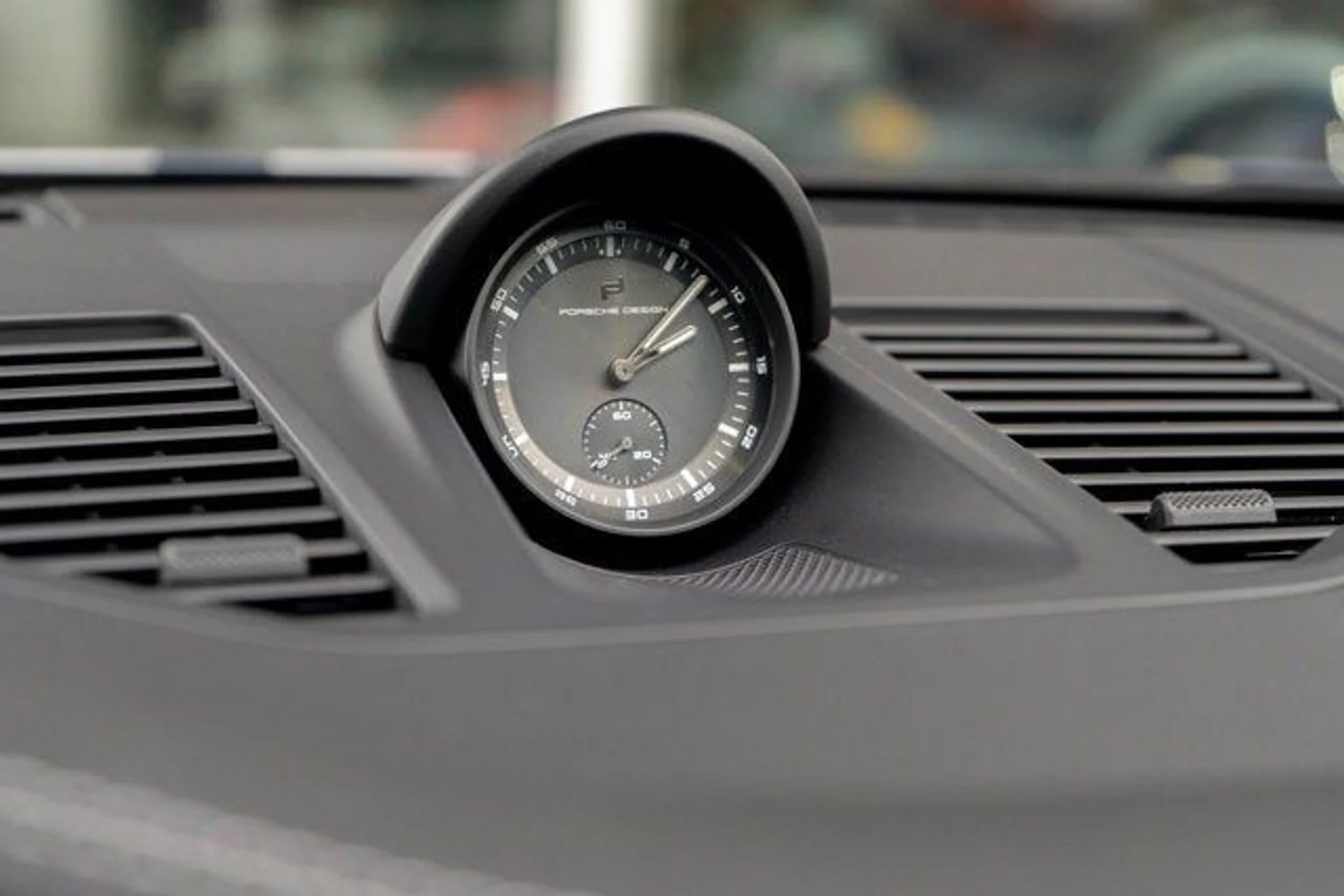 mph020_182684242_21_6a6a291778