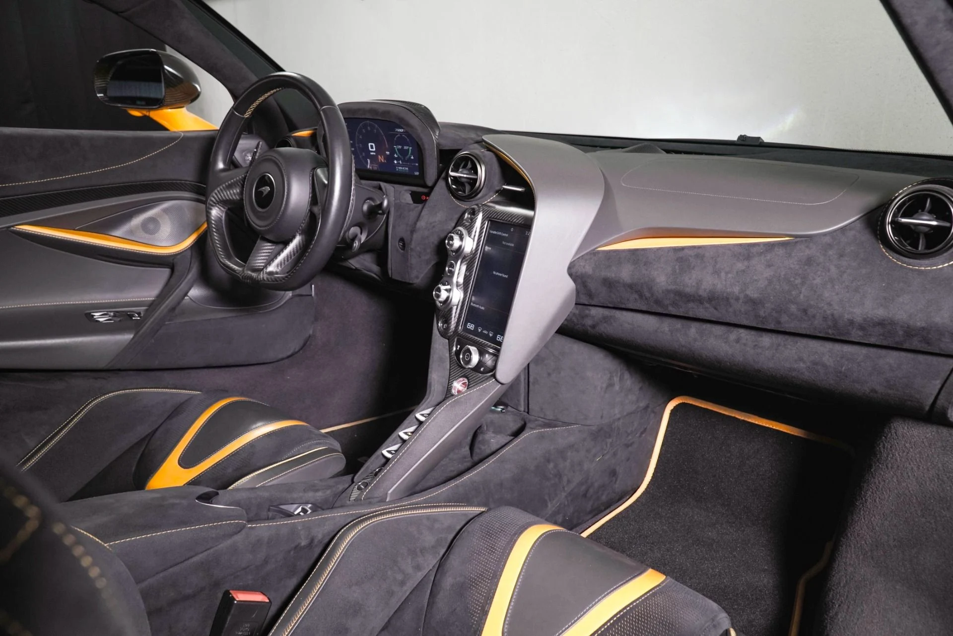 mph020_1829159256_Used_2020_Mc_Laren_720_S_Performance_1785985133_7909781653