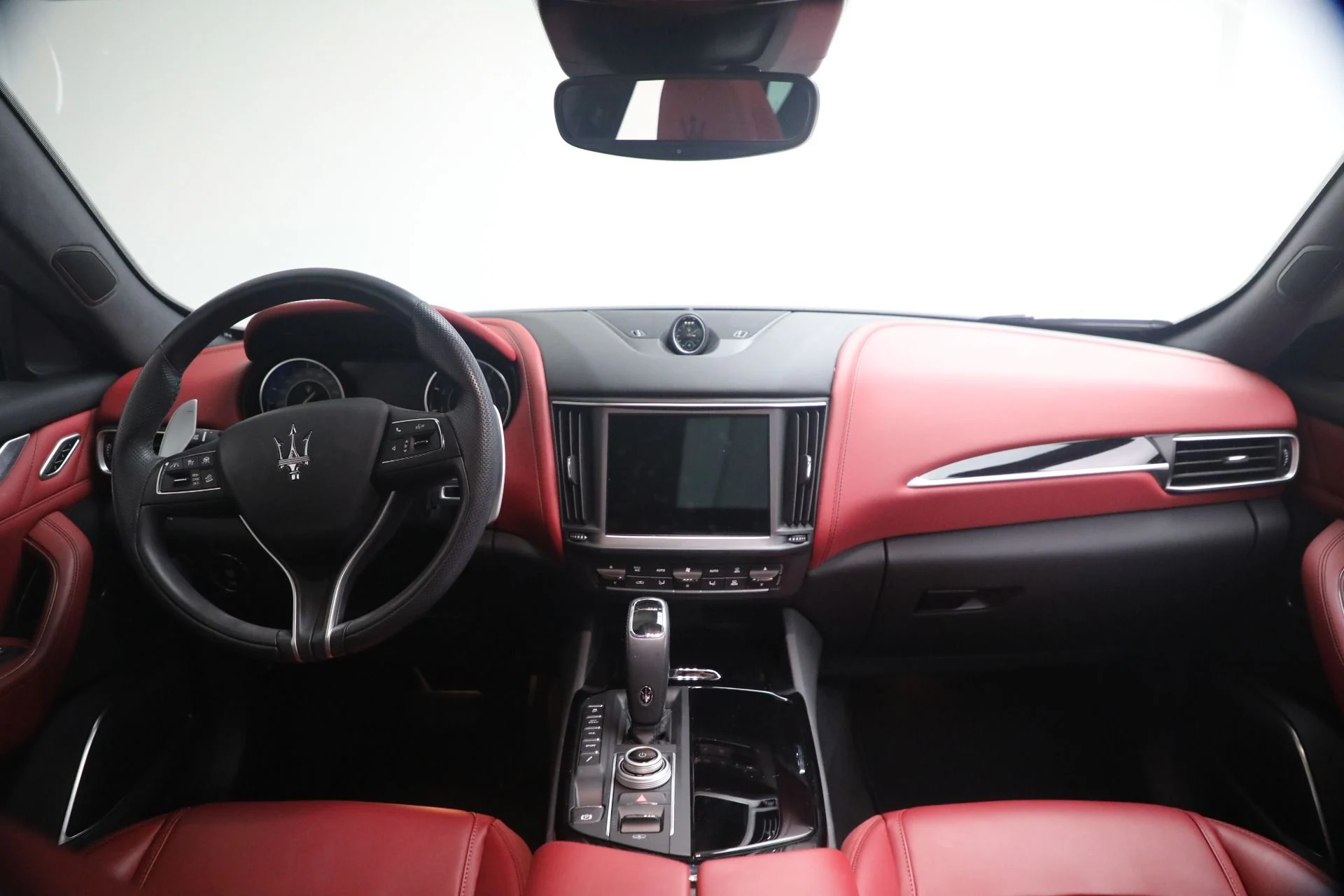 mph020_1829559243_Used_2023_Maserati_Levante_GT_1781292715_6237b35e8f