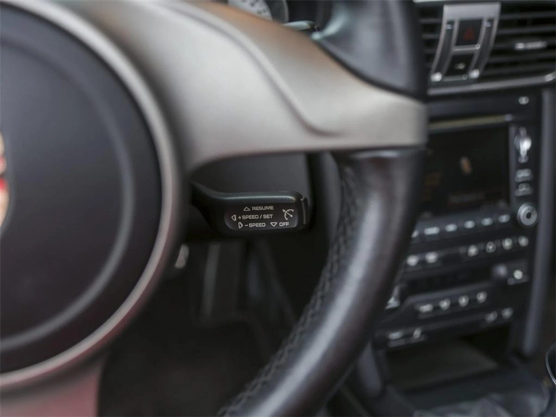 mph020_1835913749_5wdgcmk_V0f_Pa_KB_98_Mzd_L_Qmgcqv4_0041e0aa6d