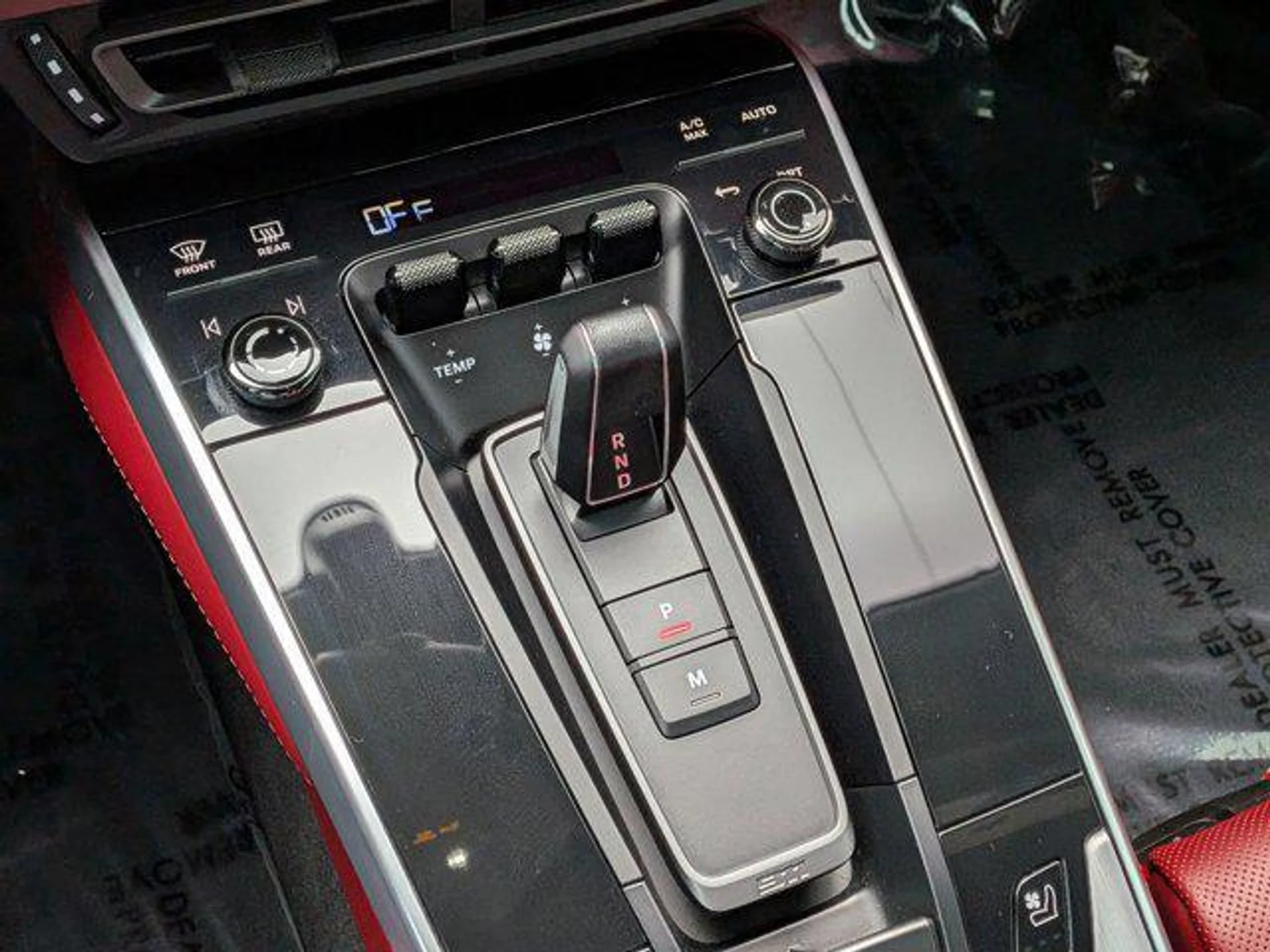 mph020_1843708928_b5b_SLJ_2t_F5_Mpizgr_CLO_Ep_Fgn_OU_963360adc6