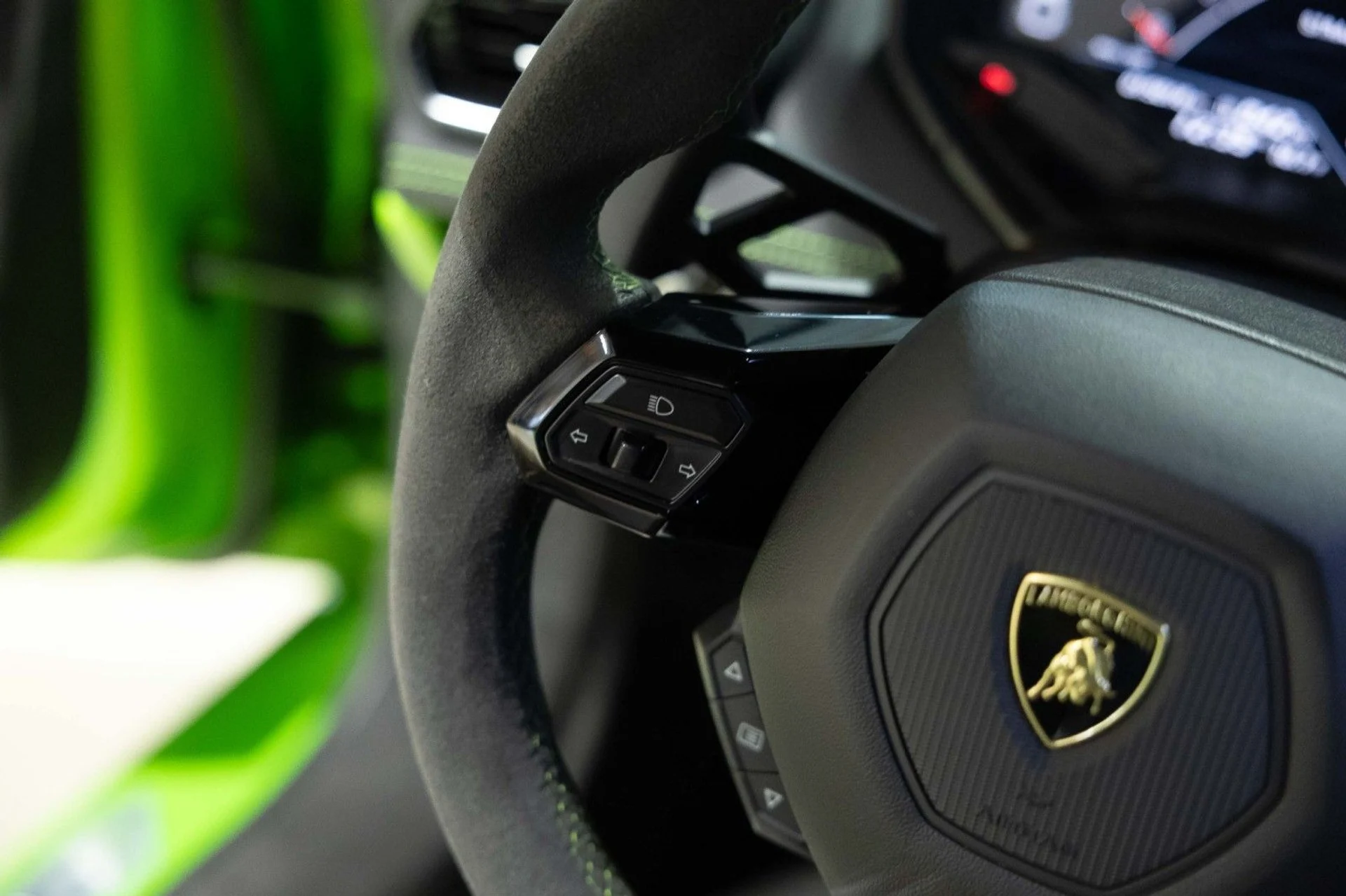 mph020_1846509973_SQ_850a1ddb2b