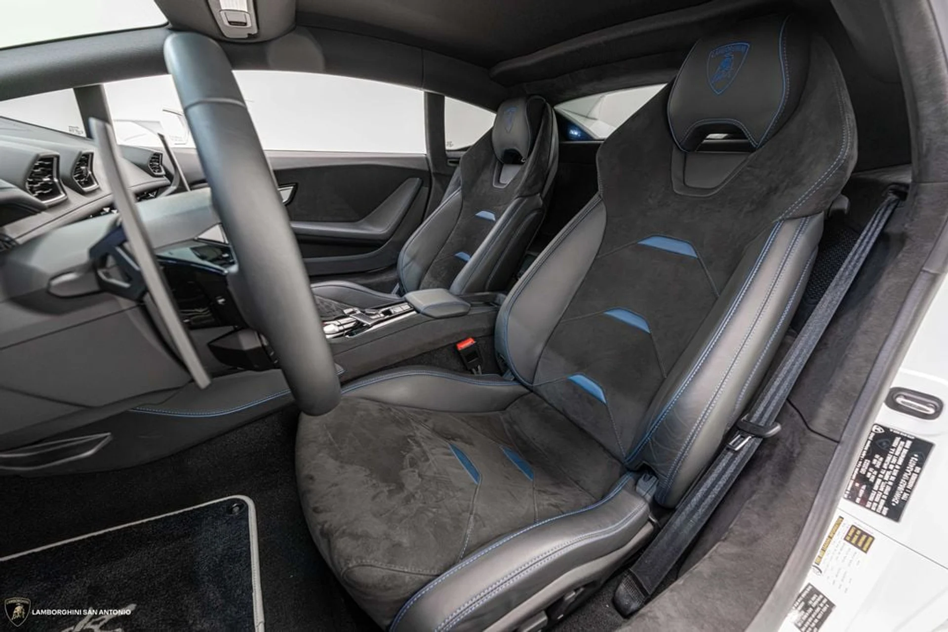 mph020_1858976068_01b3d5785b19324c62bdf03077591791x_0cba8a9525