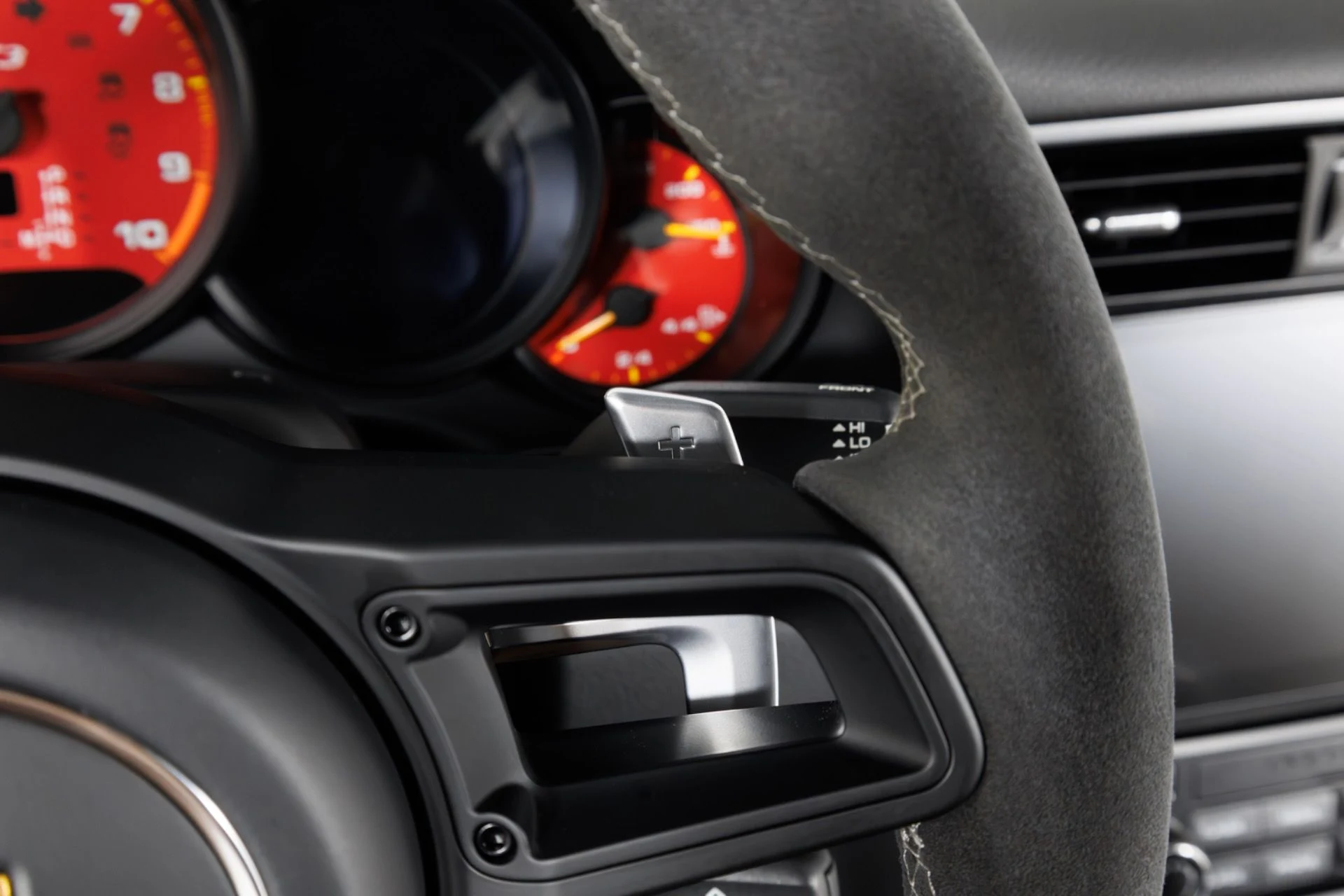 mph020_1859476801_Used_2018_Porsche_911_GT_3_1781113312_4553fed177
