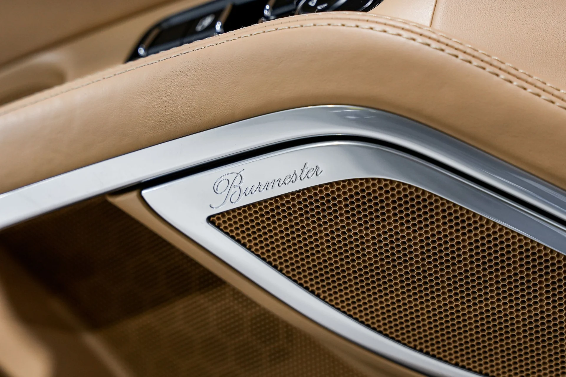 mph020_1861344586_bb734b508657deb57fdb84f296375ed8x_a03d396b0f