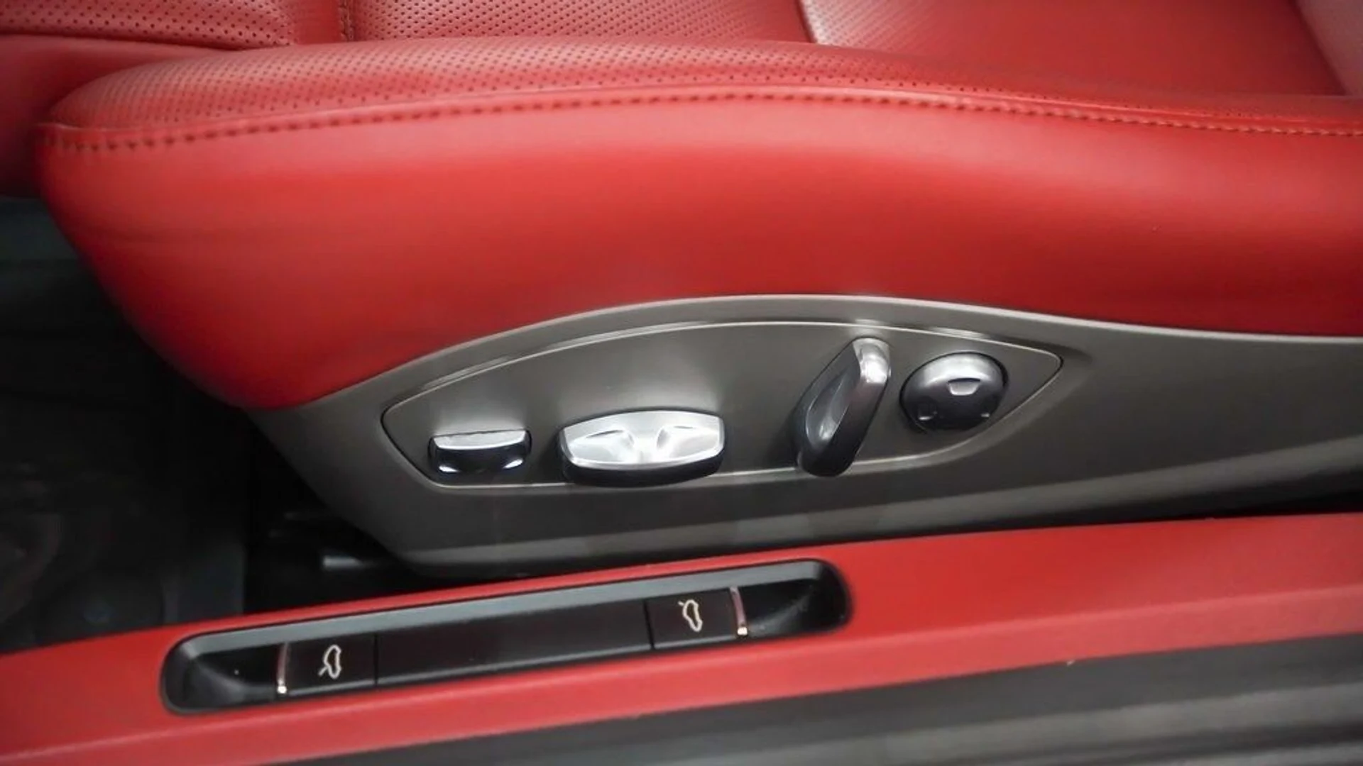 mph020_186191832_356363130c88814f8379a0b2b994ebb1x_df045345fc