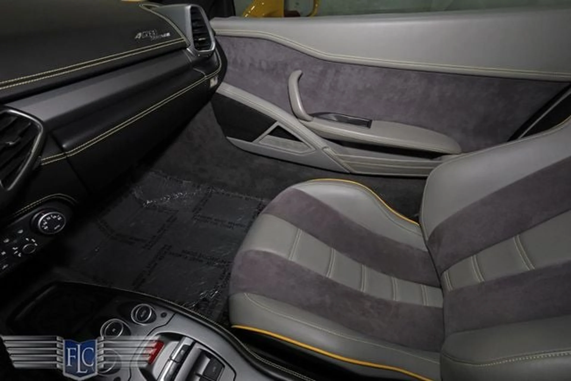 mph020_1863946466_used_2015_ferrari_458_italia_2drconvertible_9689_23049231_24_640_c204ce7057