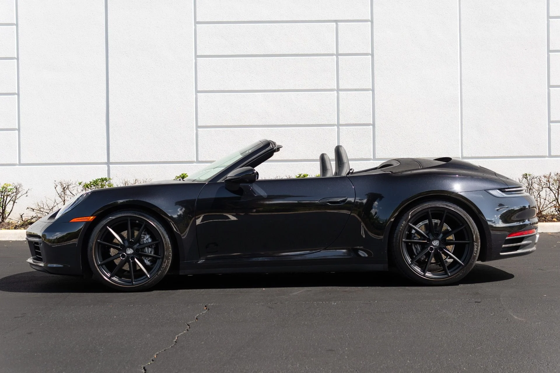 mph020_1868812221_Used_2021_Porsche_911_Carrera_1772596654_71e31dcc4e