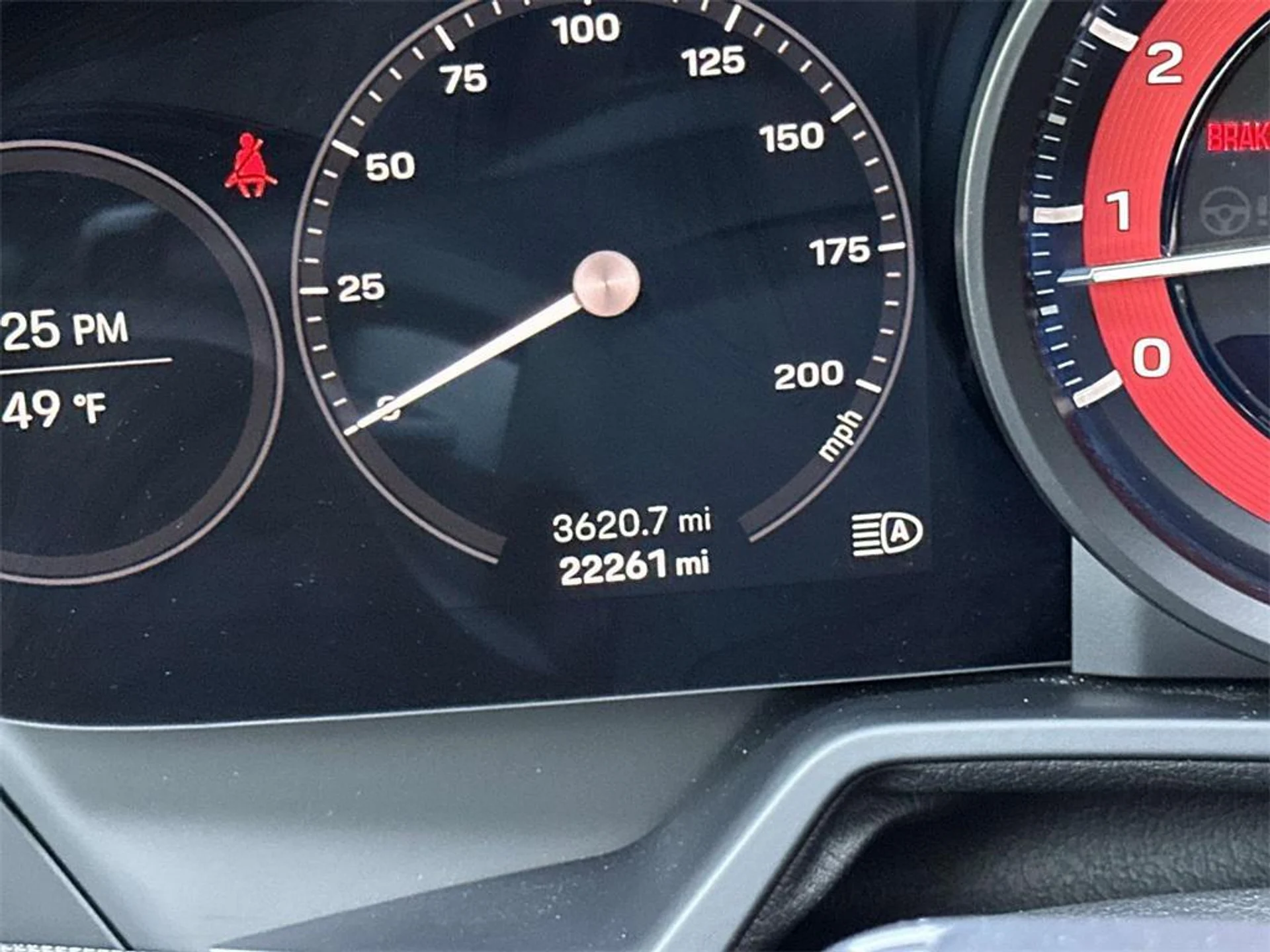 mph020_1871397517_Z8_Cptkn_J_do_V_fmx_sg_RNR_33m0_02182ef4a5