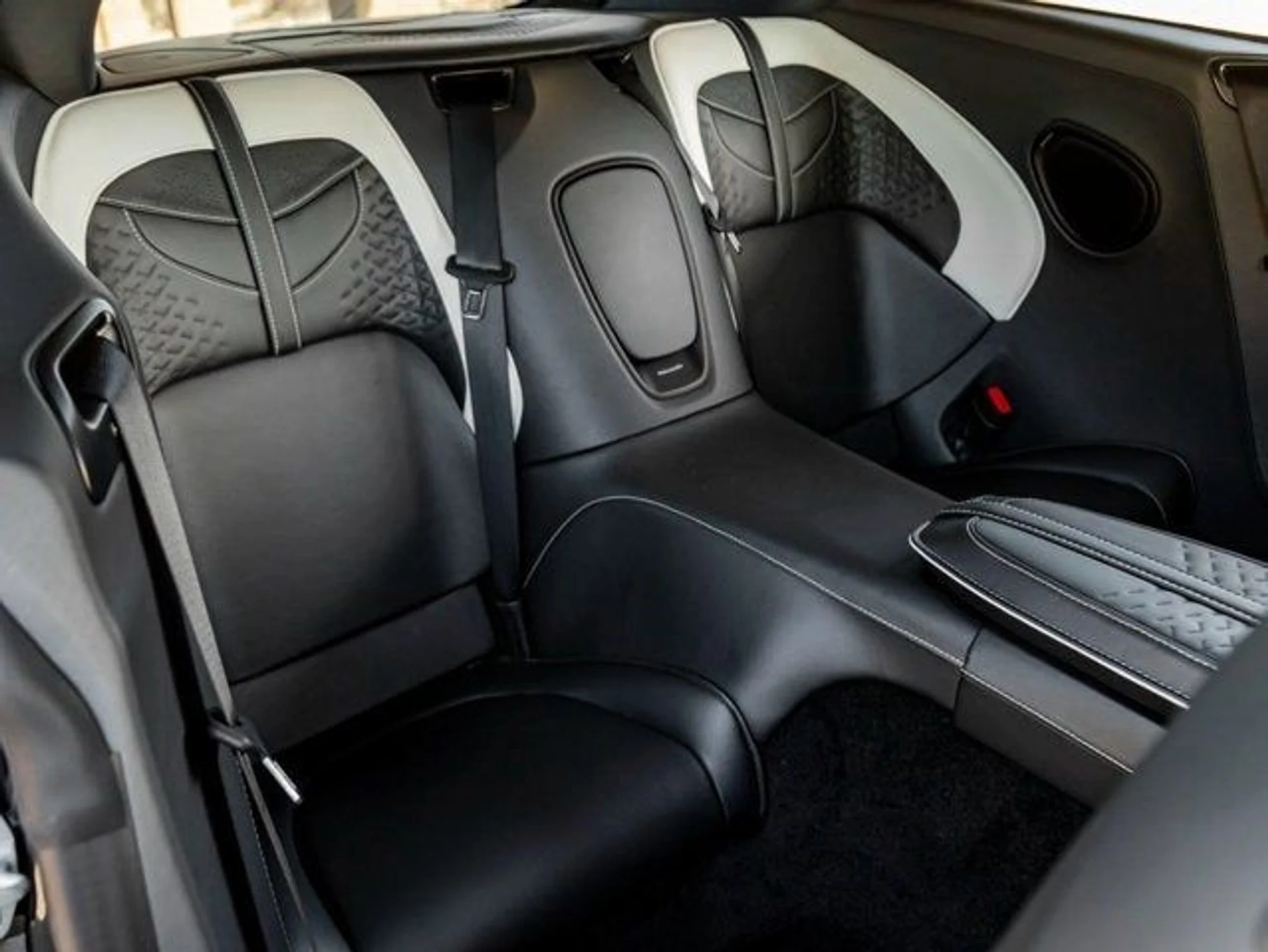 mph020_1873863749_21_bfbe25c7b7