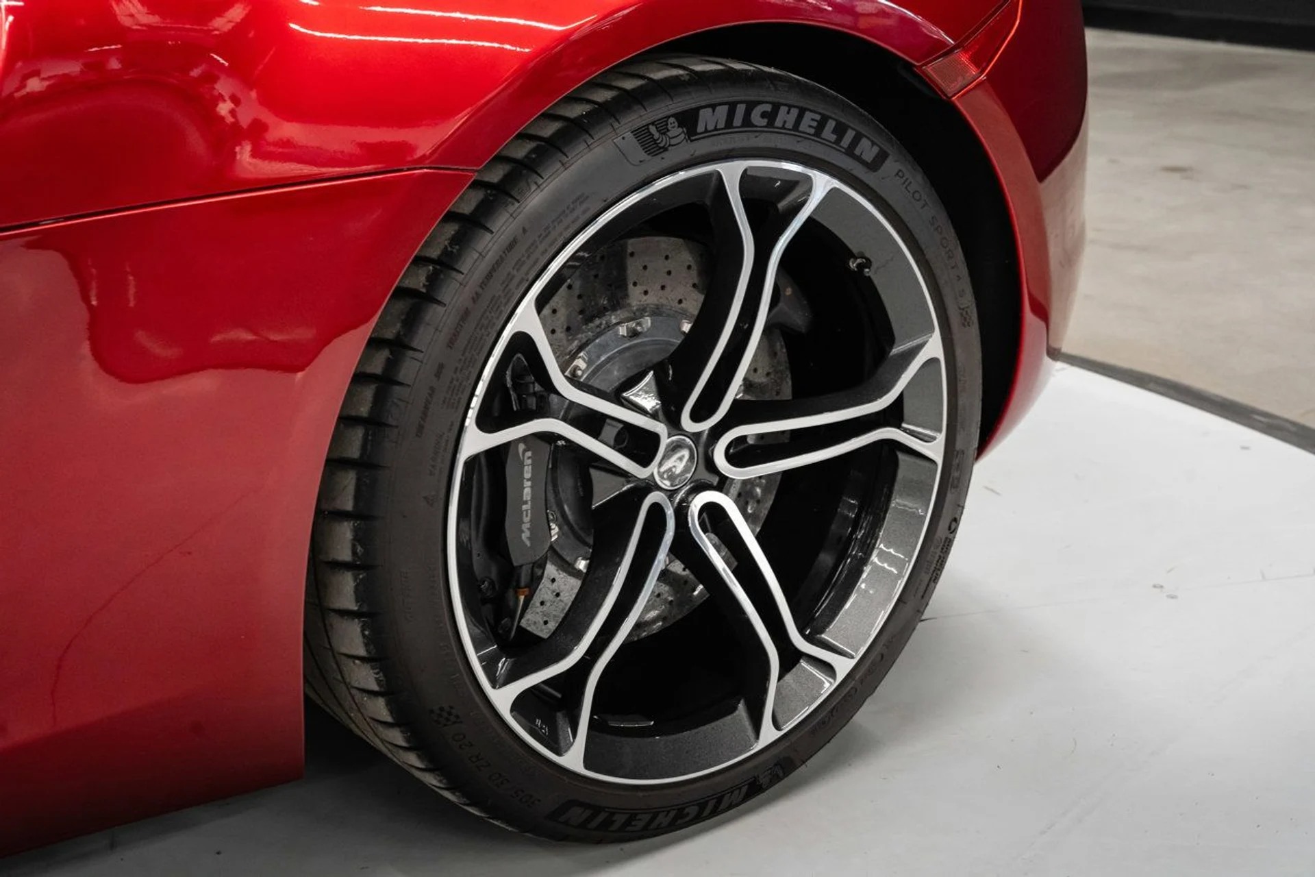 mph020_1874101501_mclaren_mp4_12c_2014_0bcadb0f4c