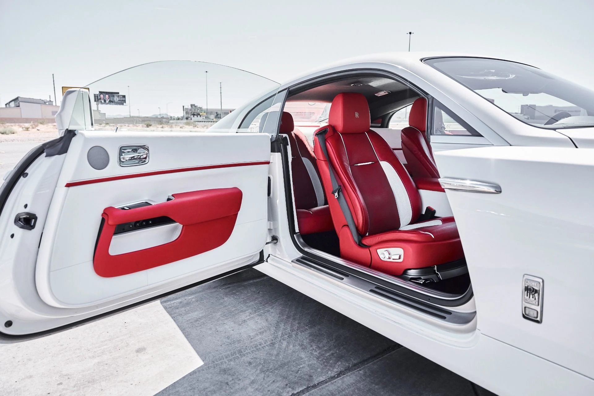 mph020_1879304253_Used_2020_Rolls_Royce_Wraith_Base_1775285144_2cb65481bd