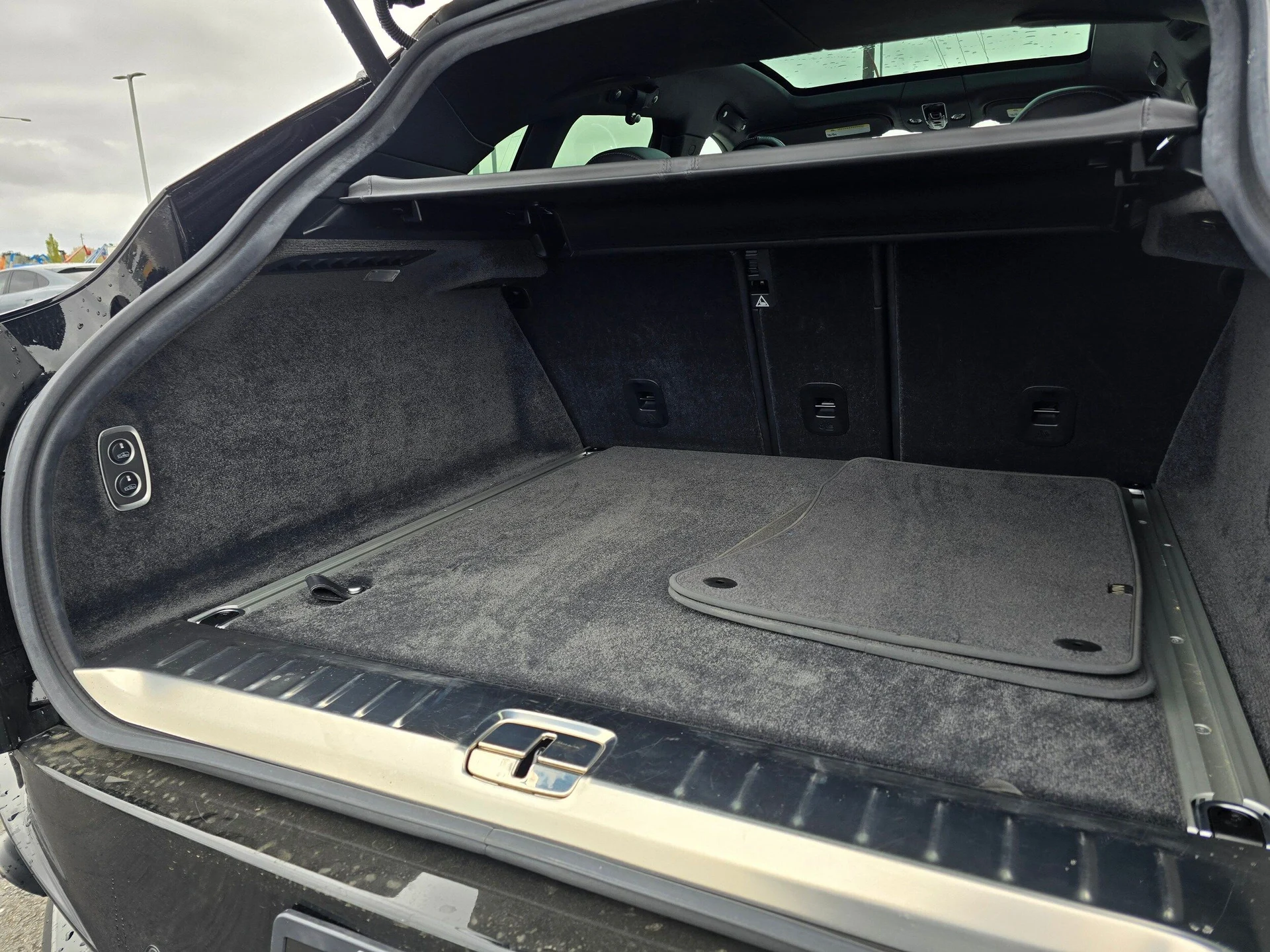 mph020_1886353342_1166e42349fd7e73bb5dc265dee49289x_381a38147f