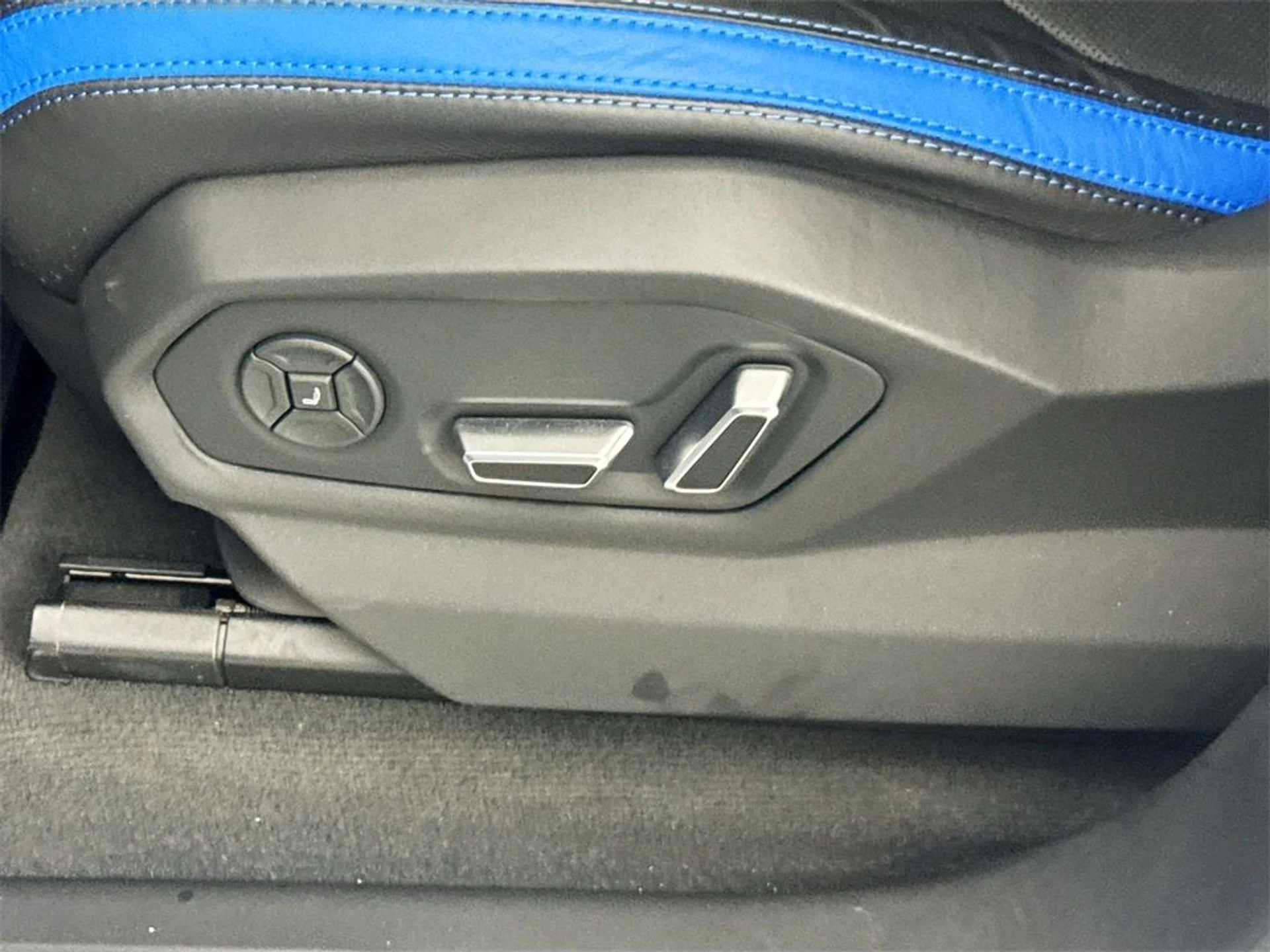 mph020_1893853043_7aa231f9f37a8694a4091c9abc55e71d_2e4dc580c3