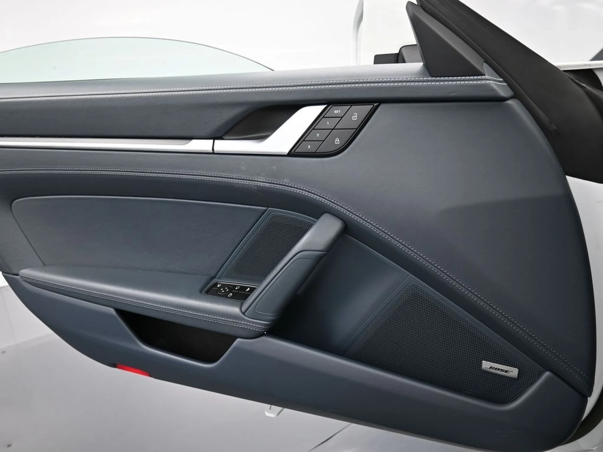 mph020_189441256_e4b6d3b1faa8b4098d323d67a6574e96_91a4b95539