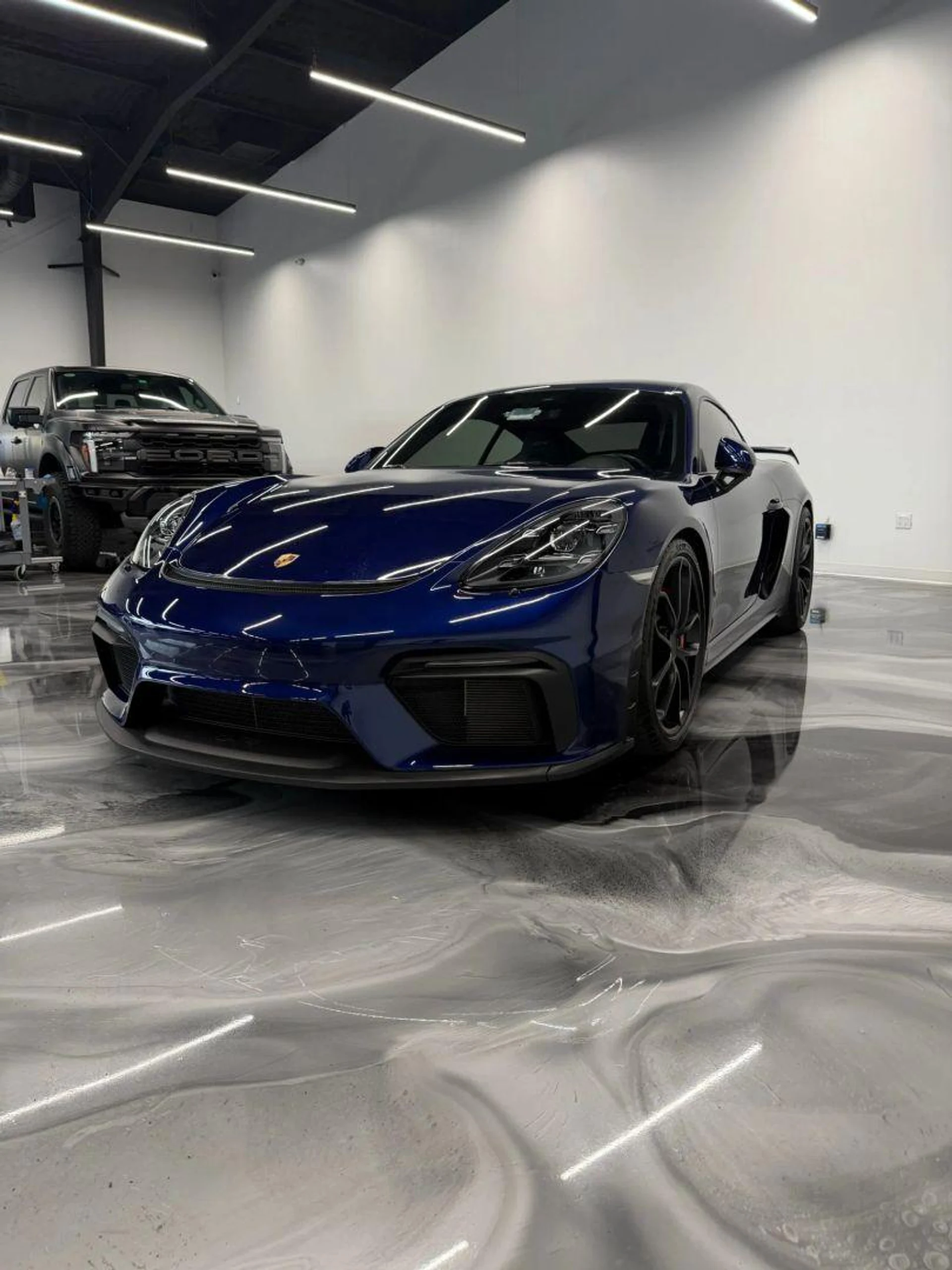 mph020_1898678776_Used_2020_Porsche_718_Cayman_GT_4_Coupe_2_D_1788539736_e458ca0f12