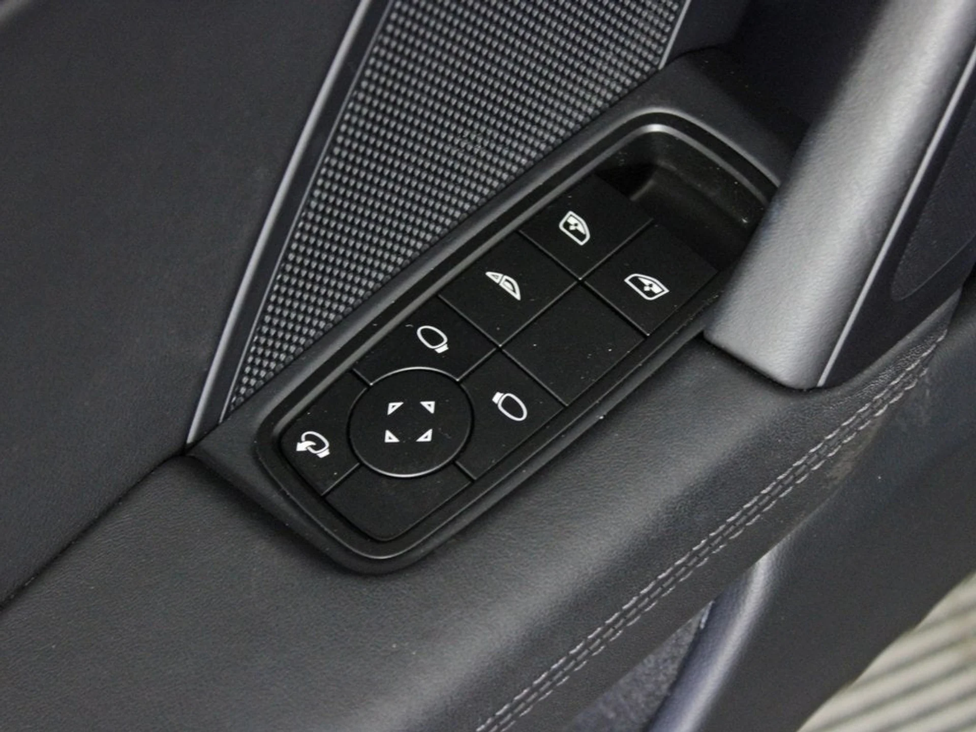 mph020_1903697175_21_29cf1dd01f