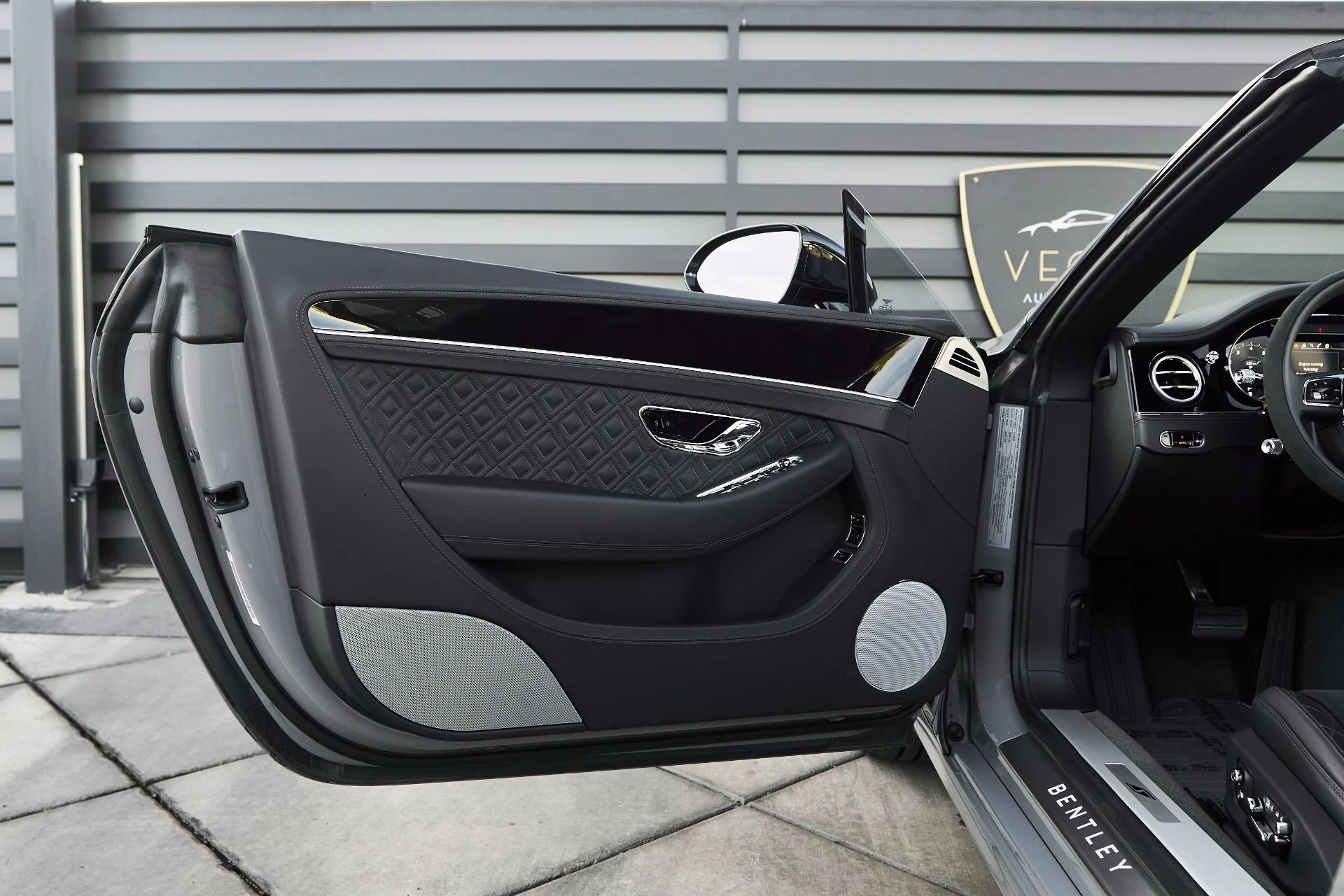 mph020_1907600126_Used_2024_Bentley_Continental_GT_V8_S_1764464375_0fd4acfc2c