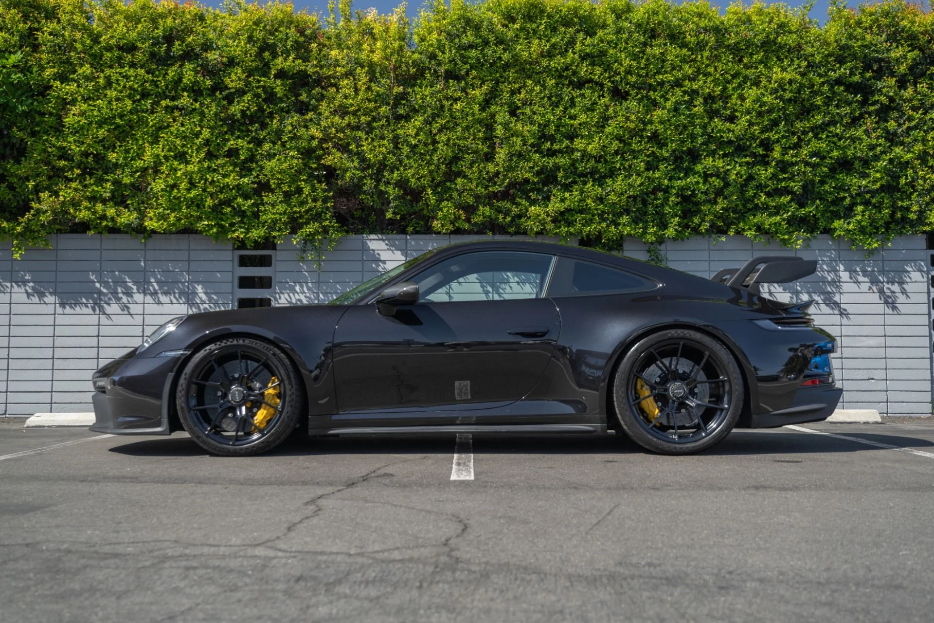 mph020_1908937685_Used_2022_Porsche_911_GT_3_1759443060_94b6430e3d