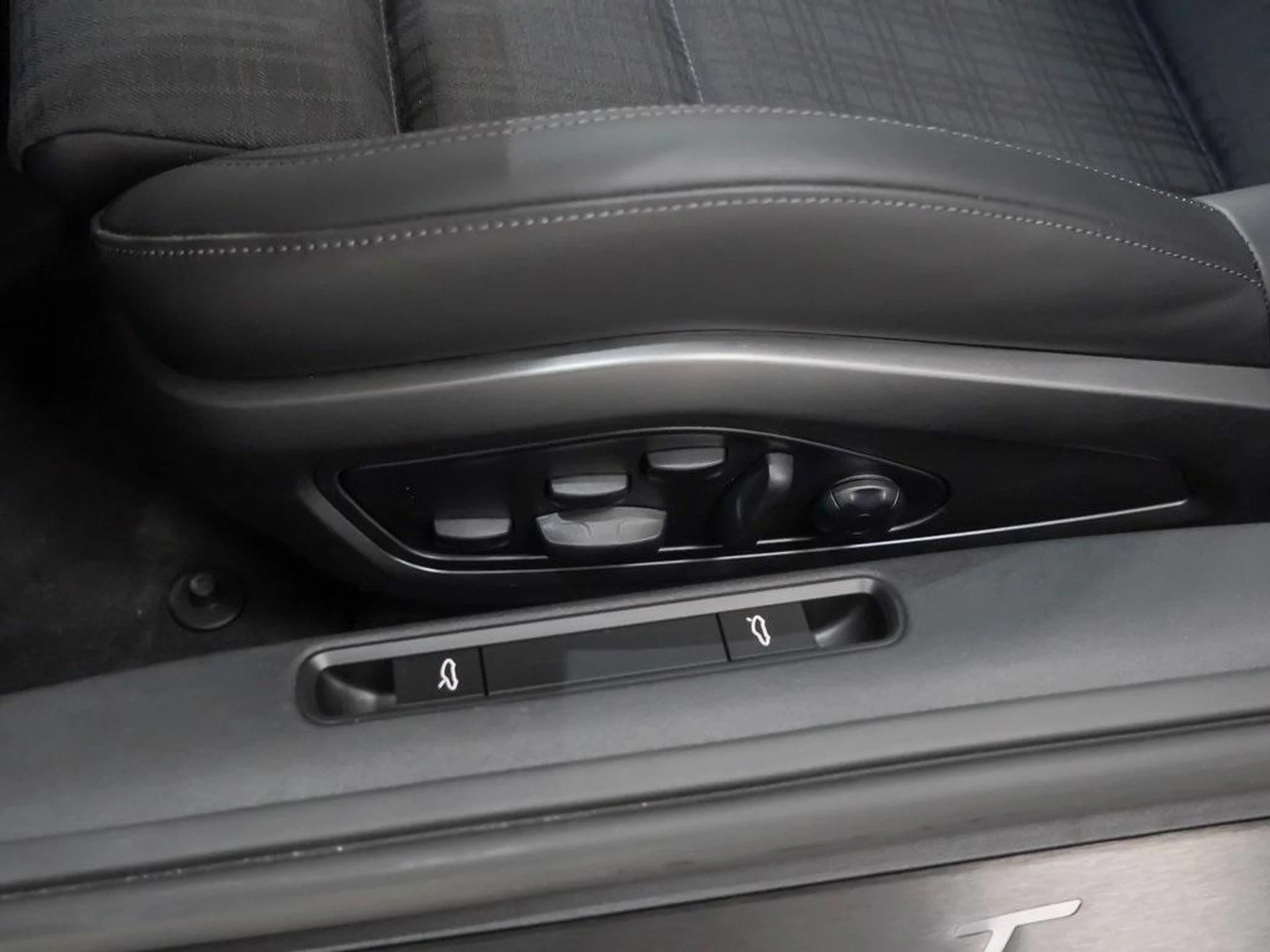 mph020_1921262553_G_By6nt_GV_3_T6ztpz_Vgggue_C0a_Exc_af35c17c8b