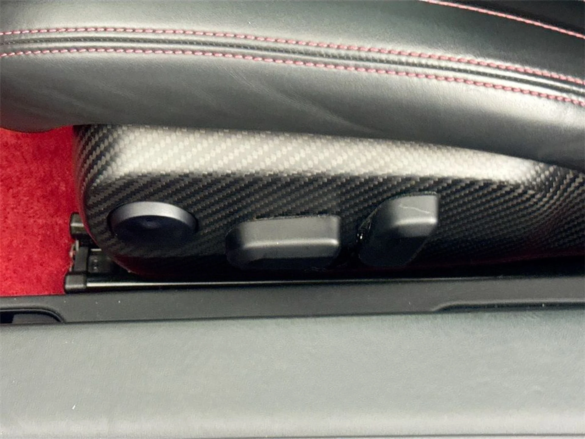 mph020_1924275199_2fbe8fe38a0311ac46fab4297098325d_10a72959e3