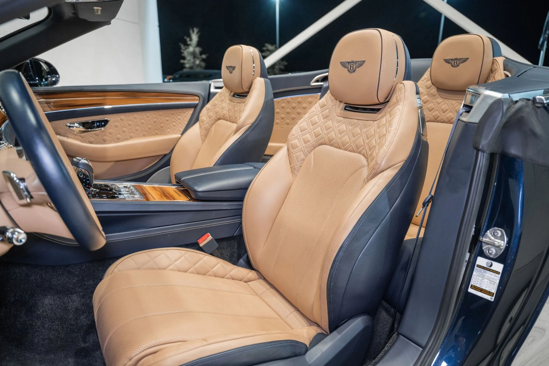 mph020_1924622267_Used_2021_Bentley_Continental_GTC_V8_1784573980_43a65079fc