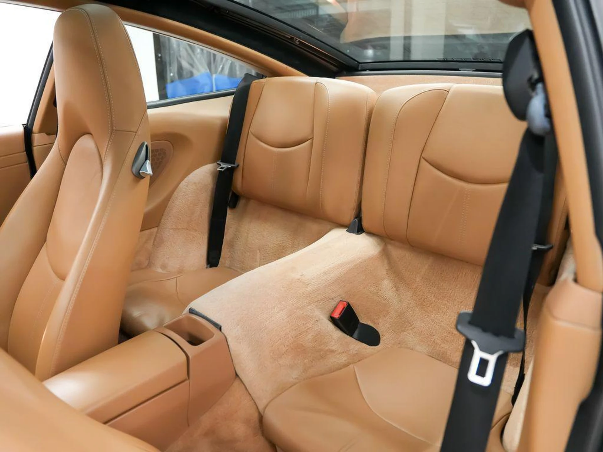 mph020_193021410_B0g_Bf0va_IXG_1eo_f_Xw_G_Fp_Bx_GGA_1513a90c0b