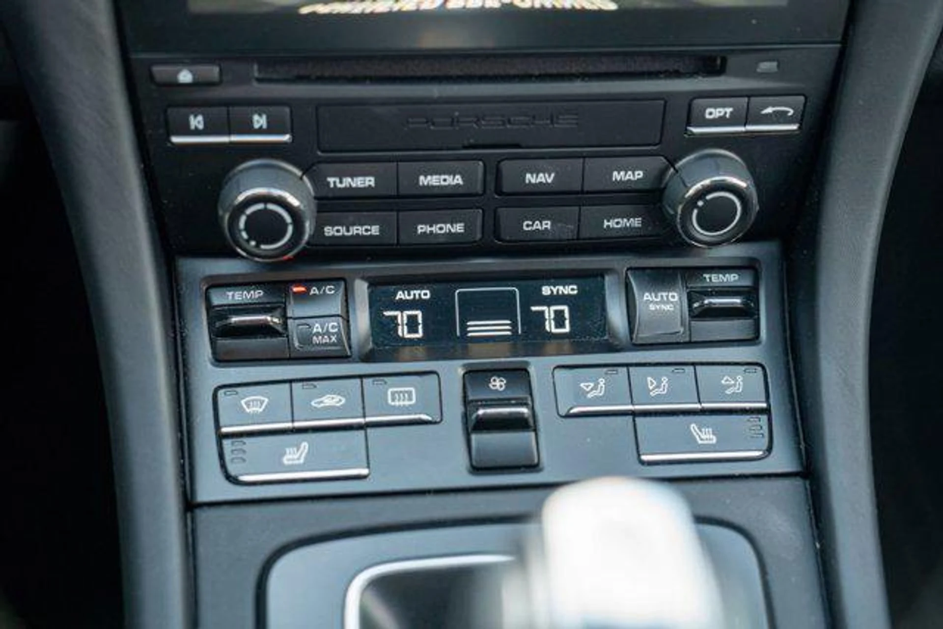 mph020_193778301_Oc_UE_4pl1p_TDZKR_9_Je4_K_5dm_Usp0_18b7453110