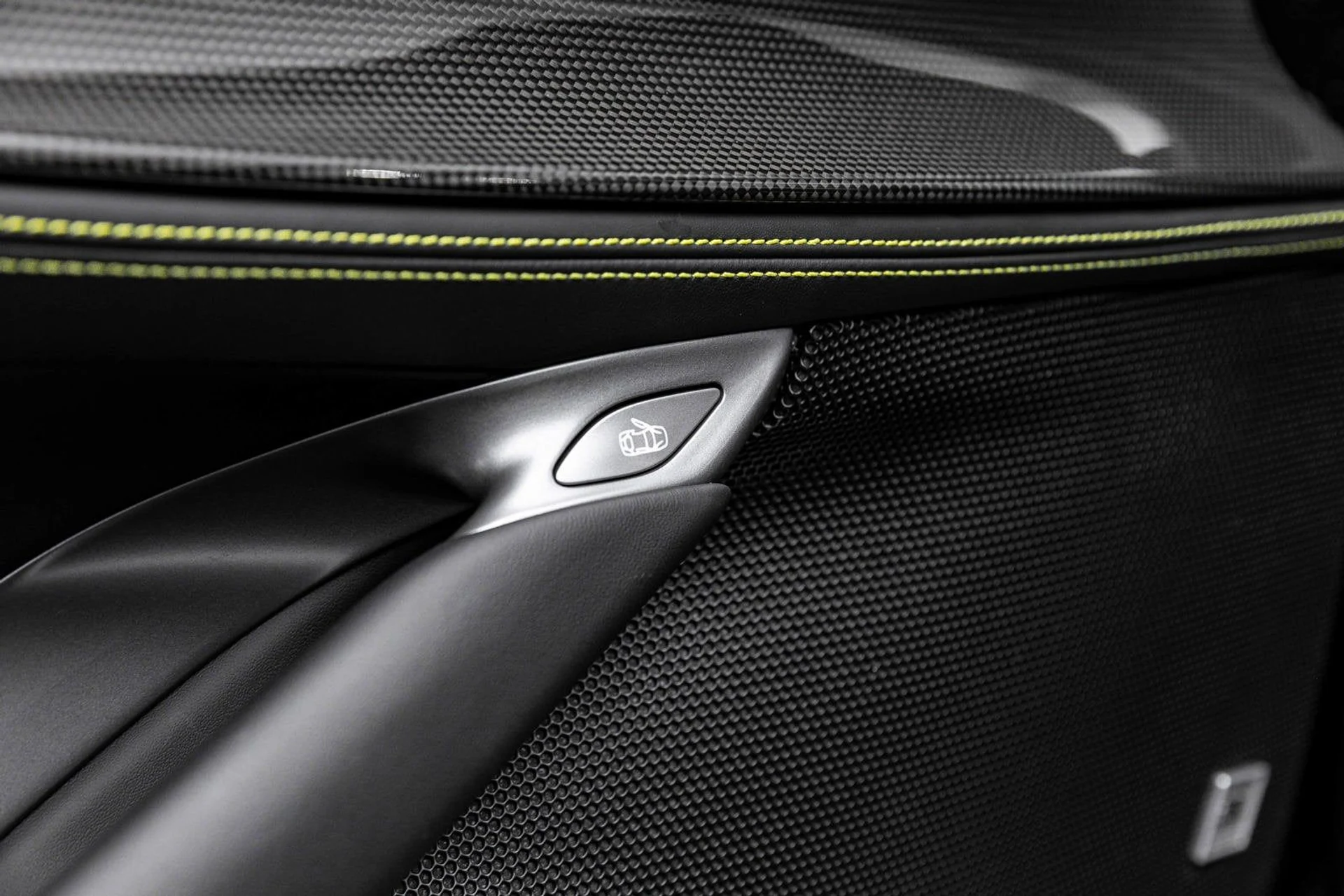 mph020_1939325649_2a32aa56e583418cb200141cd5df5893_eb2f433ce2