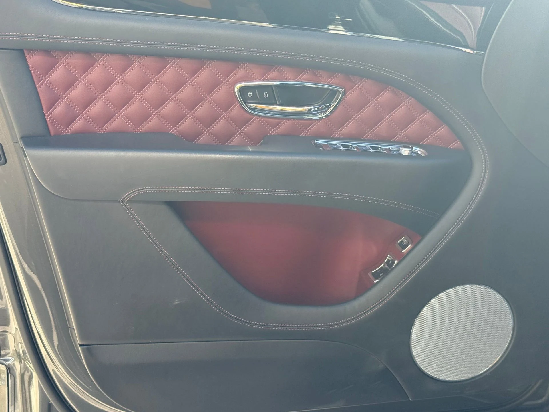 mph020_1949514986_4dcb6fa29da14e8aaaecad87af4d56fc_0d89913061