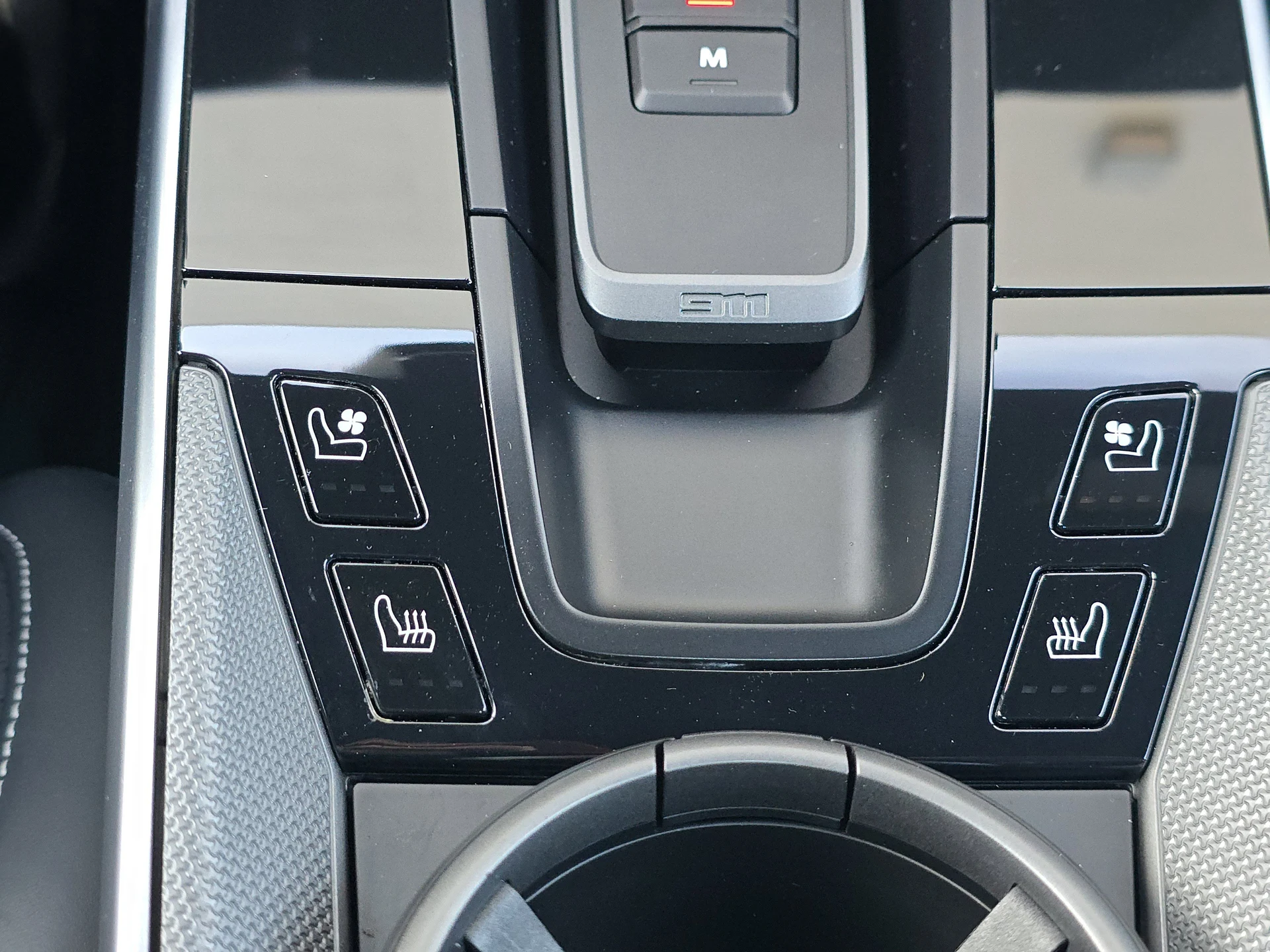 mph020_1958528827_ad396bbc2571556a1a60bc1574b11ebd_e666f4212b