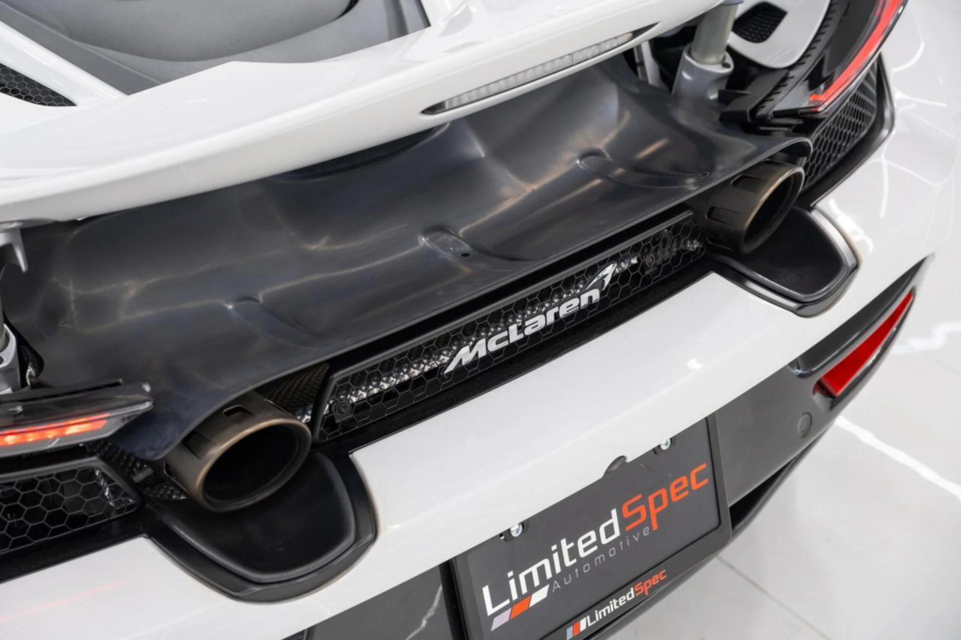 mph020_1960323840_14dfcd3dbc89d7373d0f8ede6c76baa6_5bd7e6046d