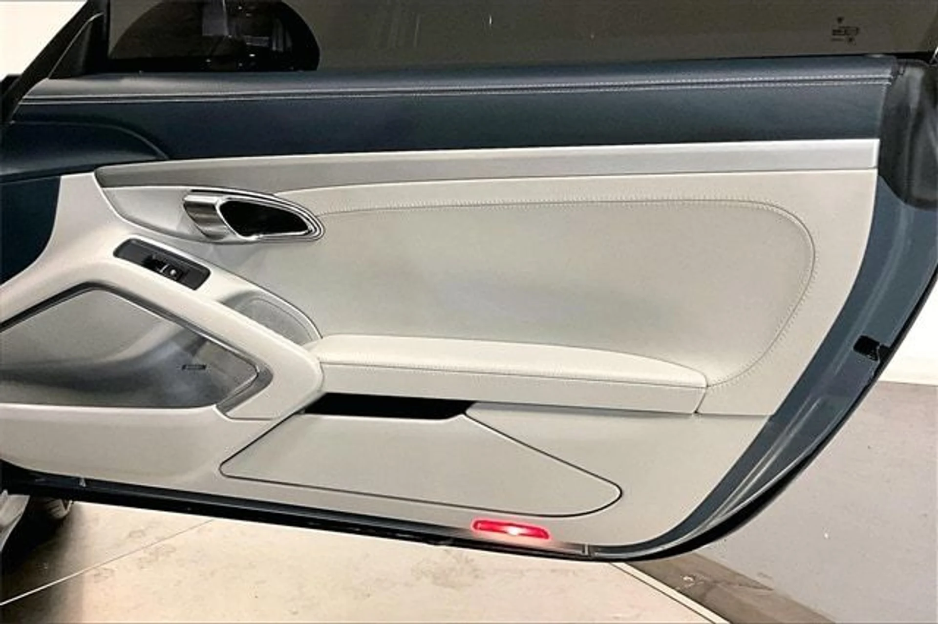 mph020_1964765891_8292f9eefb36237da26a63418c748870x_296cc212b7