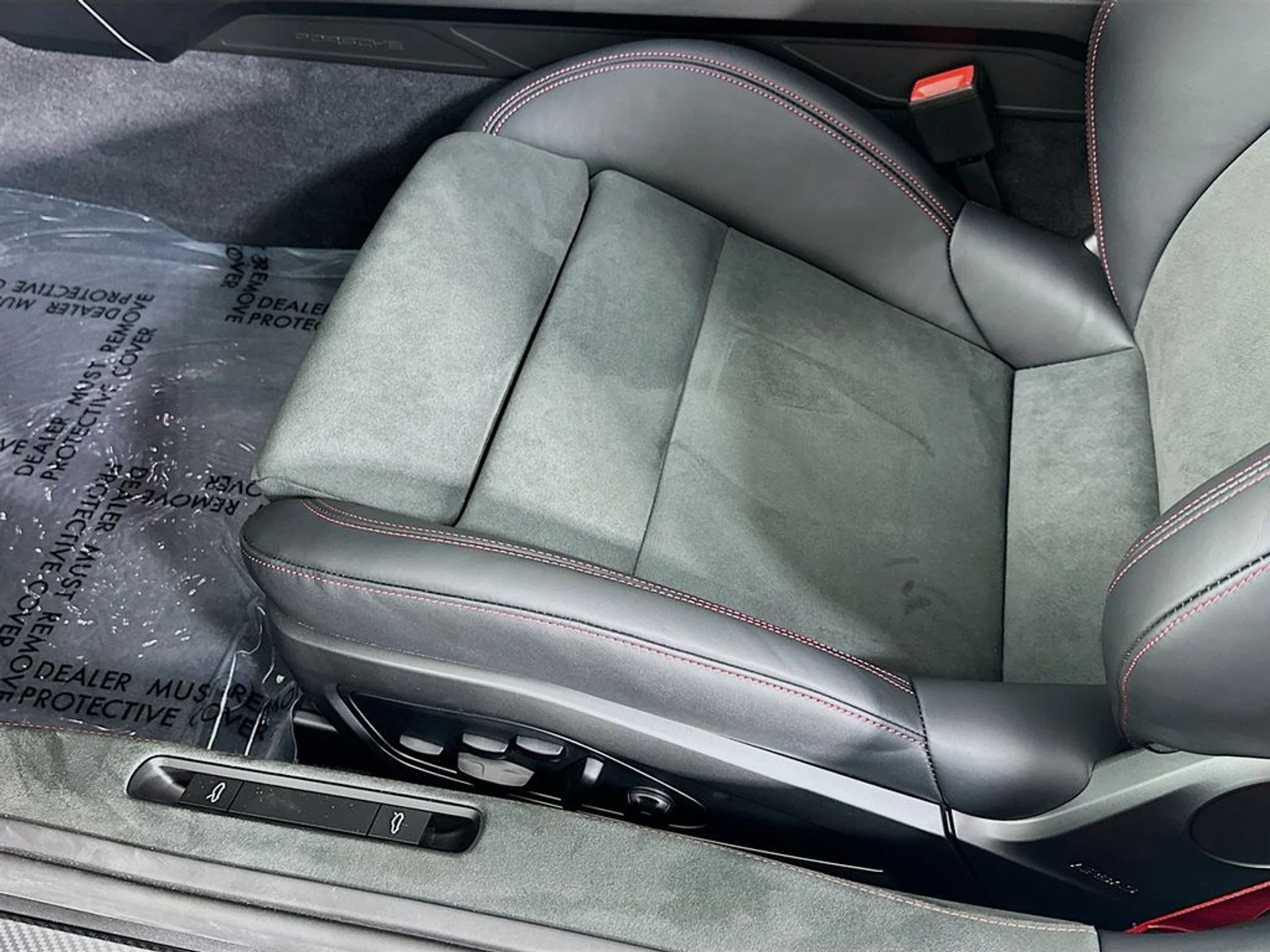 mph020_1964969497_c74103eeee564e8b7688ca2784c6f183x_dc6bf3eb54