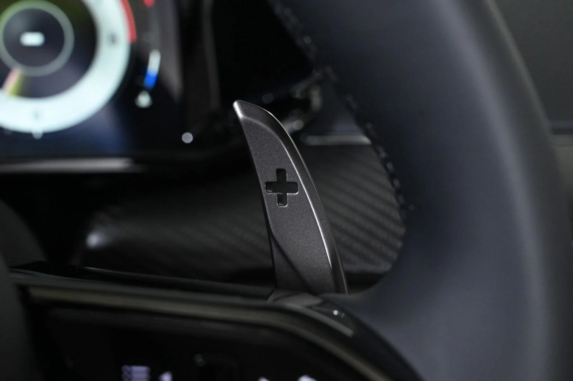 mph020_1970284593_new_2026_aston_martin_vantage_sroadster_11350_22964213_20_1024_730fa113b5