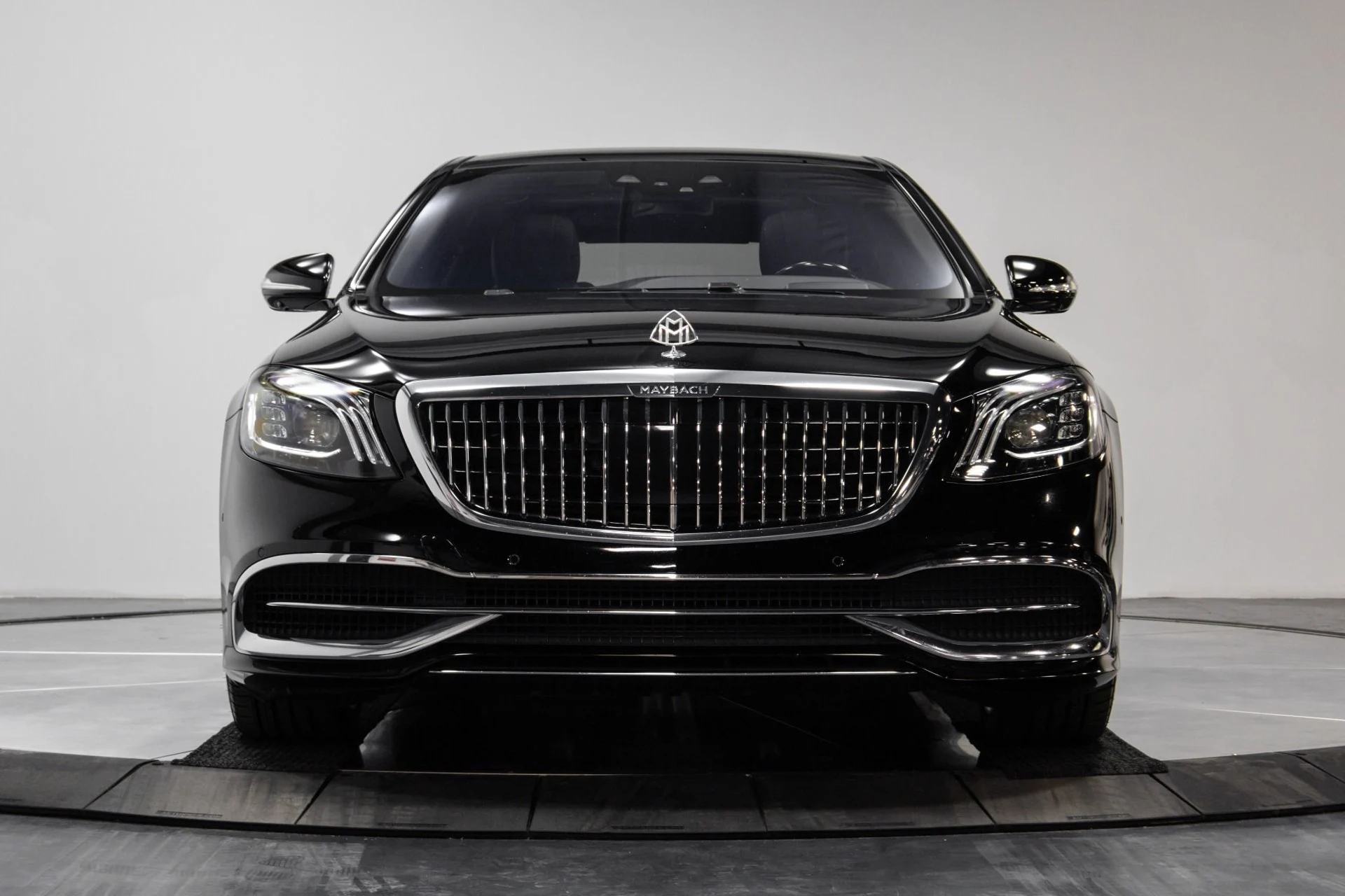 mph020_1973373810_Used_2019_Mercedes_Benz_S_Class_Maybach_S_650_1763220768_7cfe1e3f05