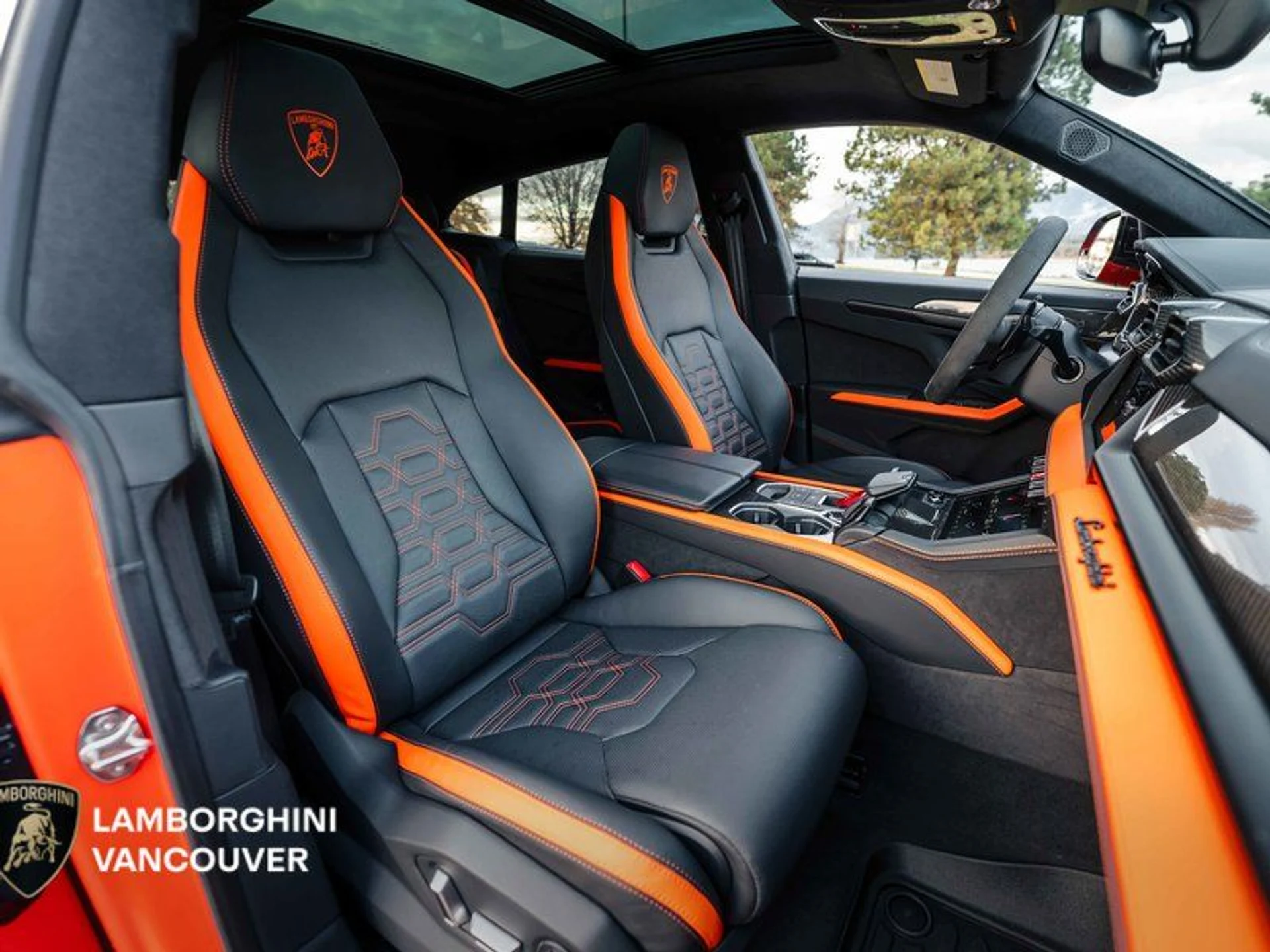 mph020_1977488690_38620862_07811_2025_lamborghini_urus_021_a616e64d77